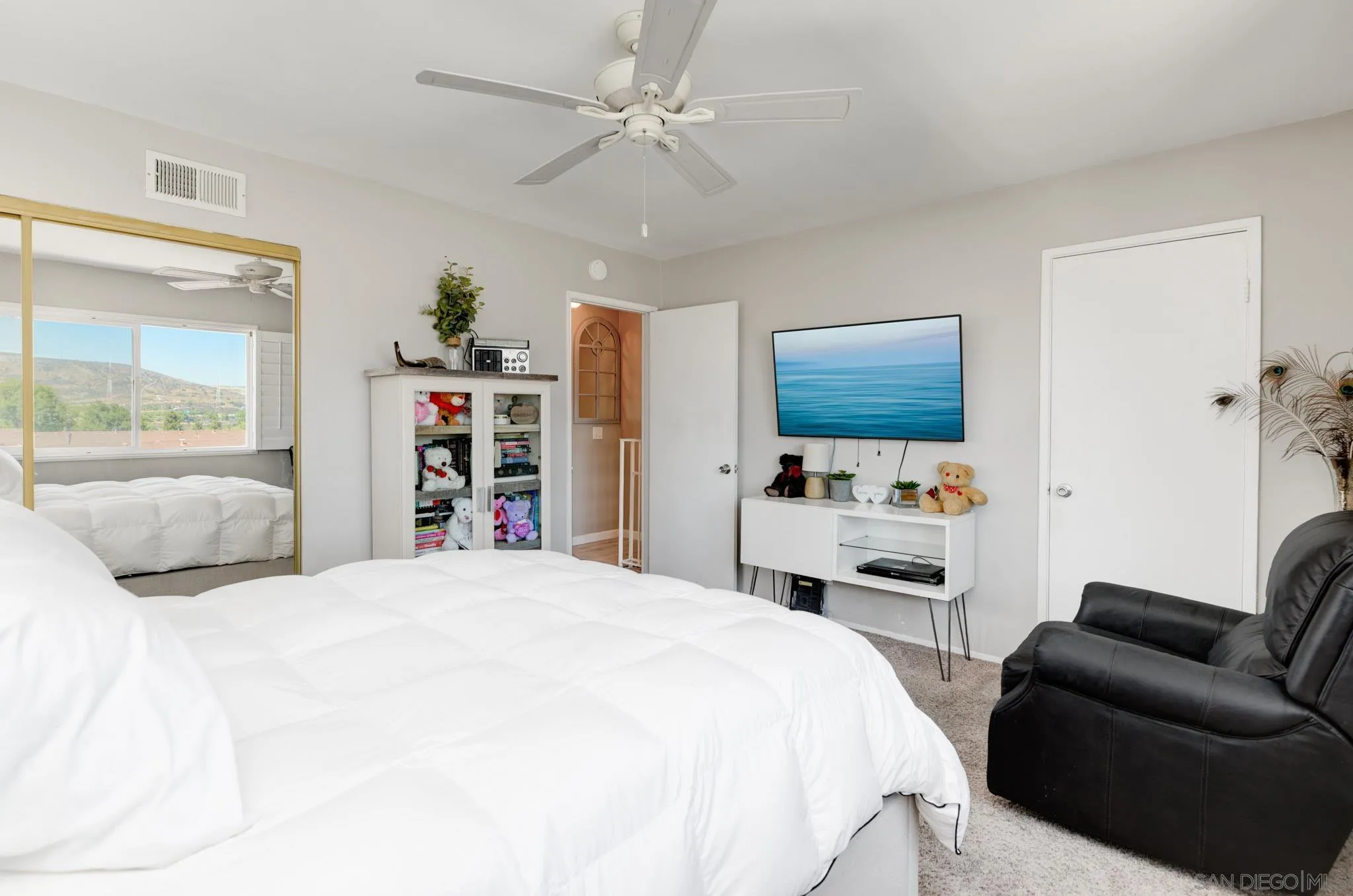 https://cdn.realtyfeed.com/cdn/127/250039160/0256943922adef80e348881dcb8025fb.webp