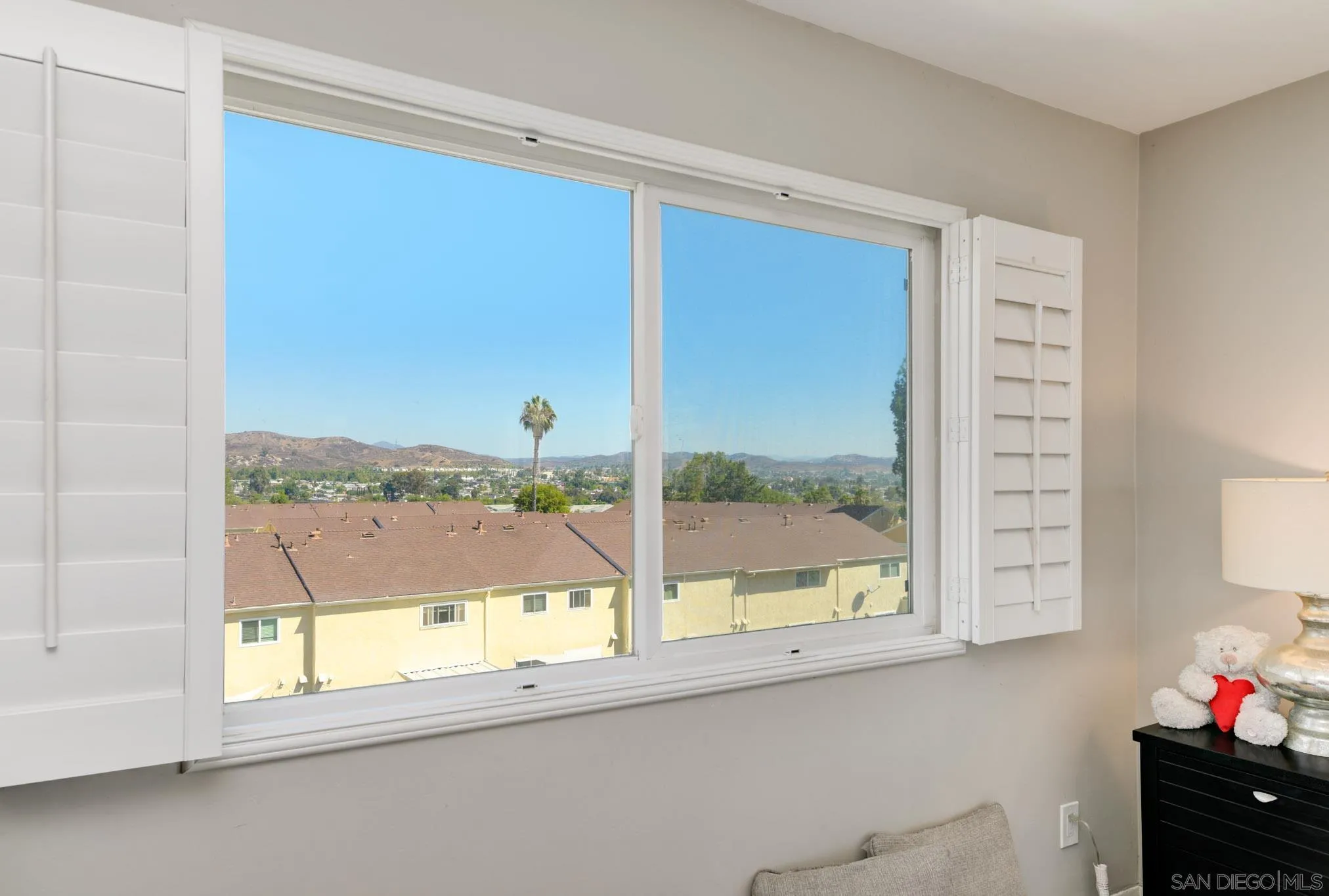 https://cdn.realtyfeed.com/cdn/127/250039160/5cedfa862a0b790b9905a3270941a9b0.webp