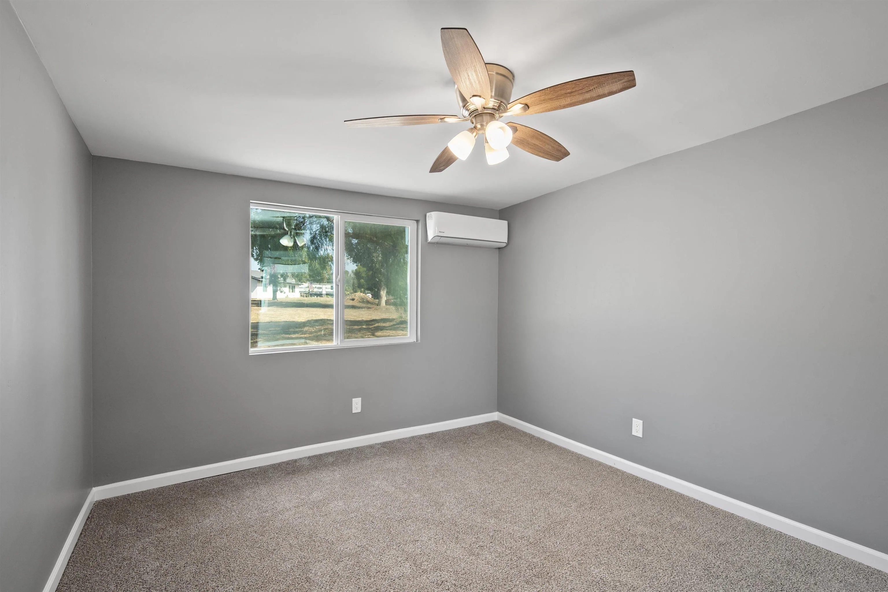 https://cdn.realtyfeed.com/cdn/127/250039164/f9ff76e4f630c1693aed2a1e5e6549a1.webp