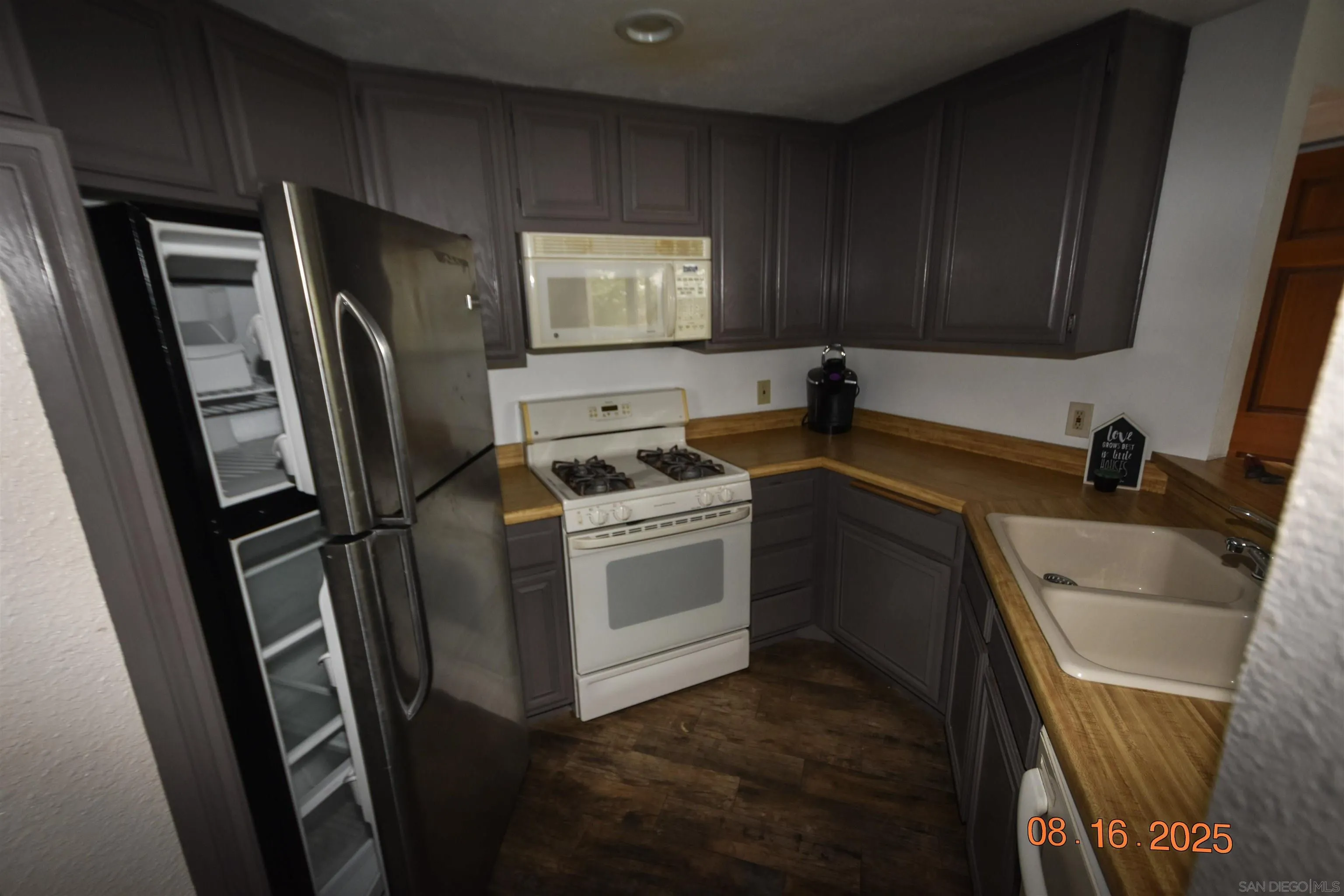 https://cdn.realtyfeed.com/cdn/127/250039167/6ddfd2263f40e4545b1fd3d7f2d5bca1.webp