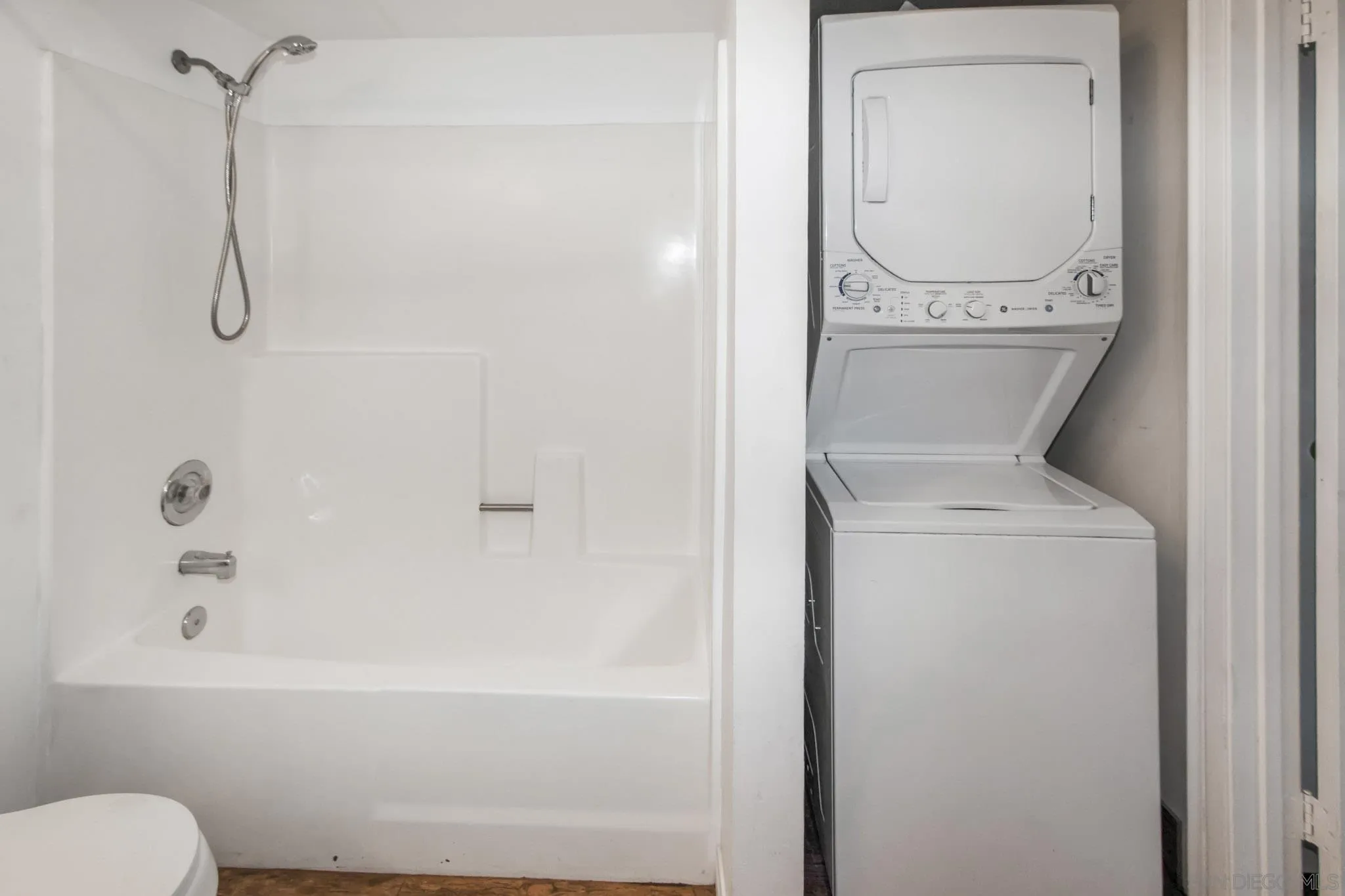 https://cdn.realtyfeed.com/cdn/127/250039167/91e71f78aa6993ffe59d7d0ee258b8c5.webp