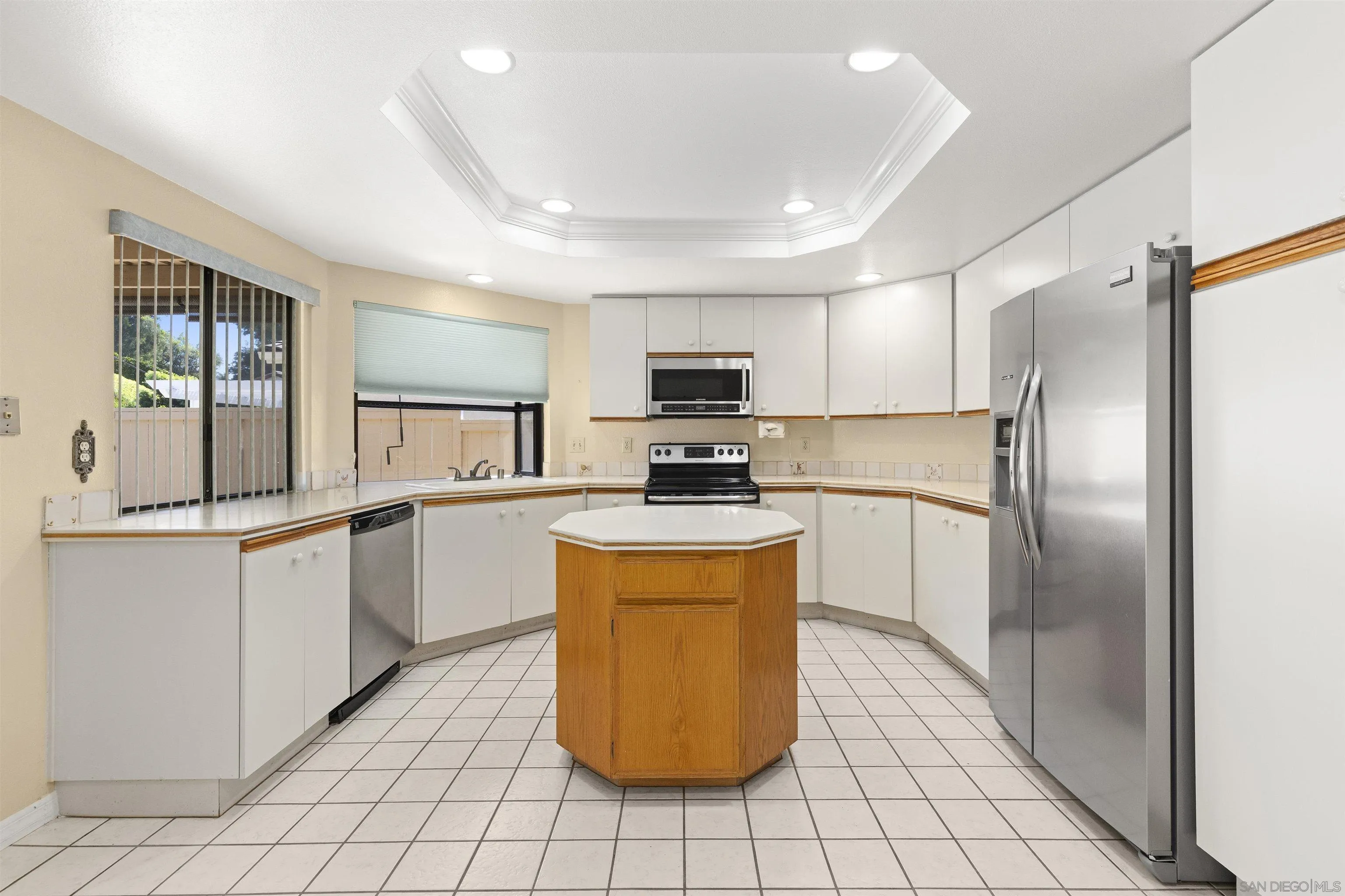 https://cdn.realtyfeed.com/cdn/127/250039168/3605e07b8db0a9de7f7f6b4d4ff1c3c4.webp