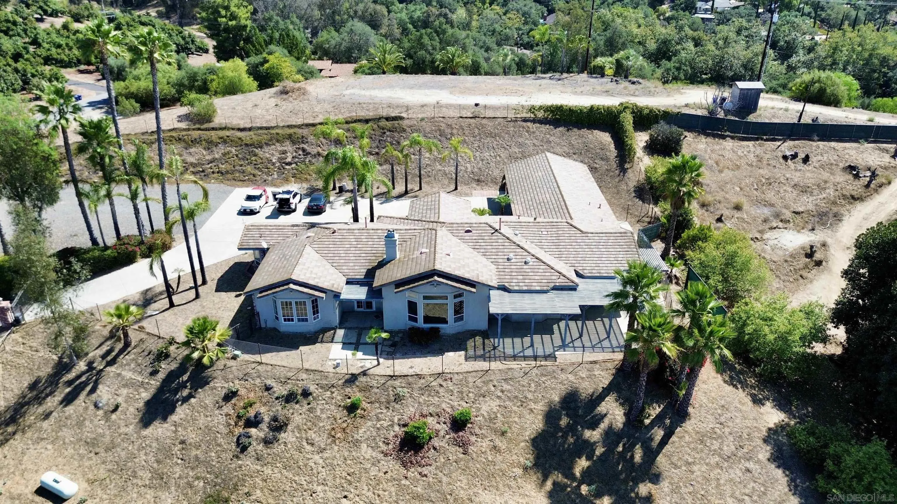 https://cdn.realtyfeed.com/cdn/127/250039172/86407ef9e1ebe89ef858ef3d88f6fb82.webp