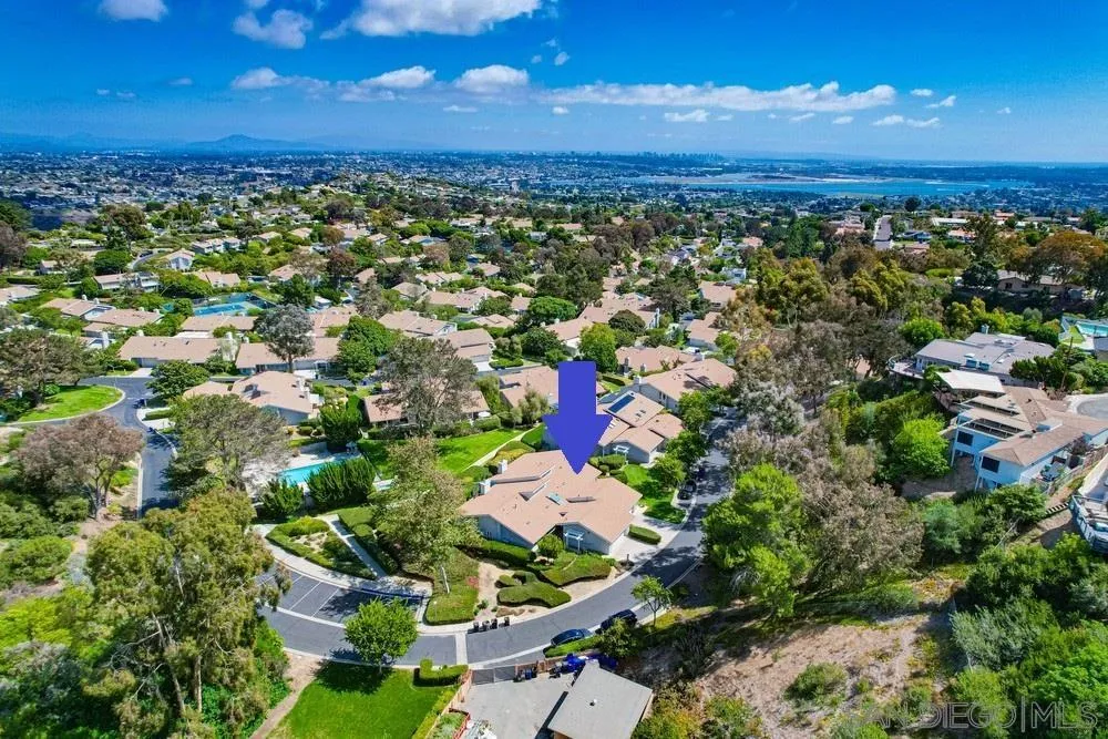 https://cdn.realtyfeed.com/cdn/127/250039175/cc8e3f2d7e4458c8d00e01ad81cecac1.webp