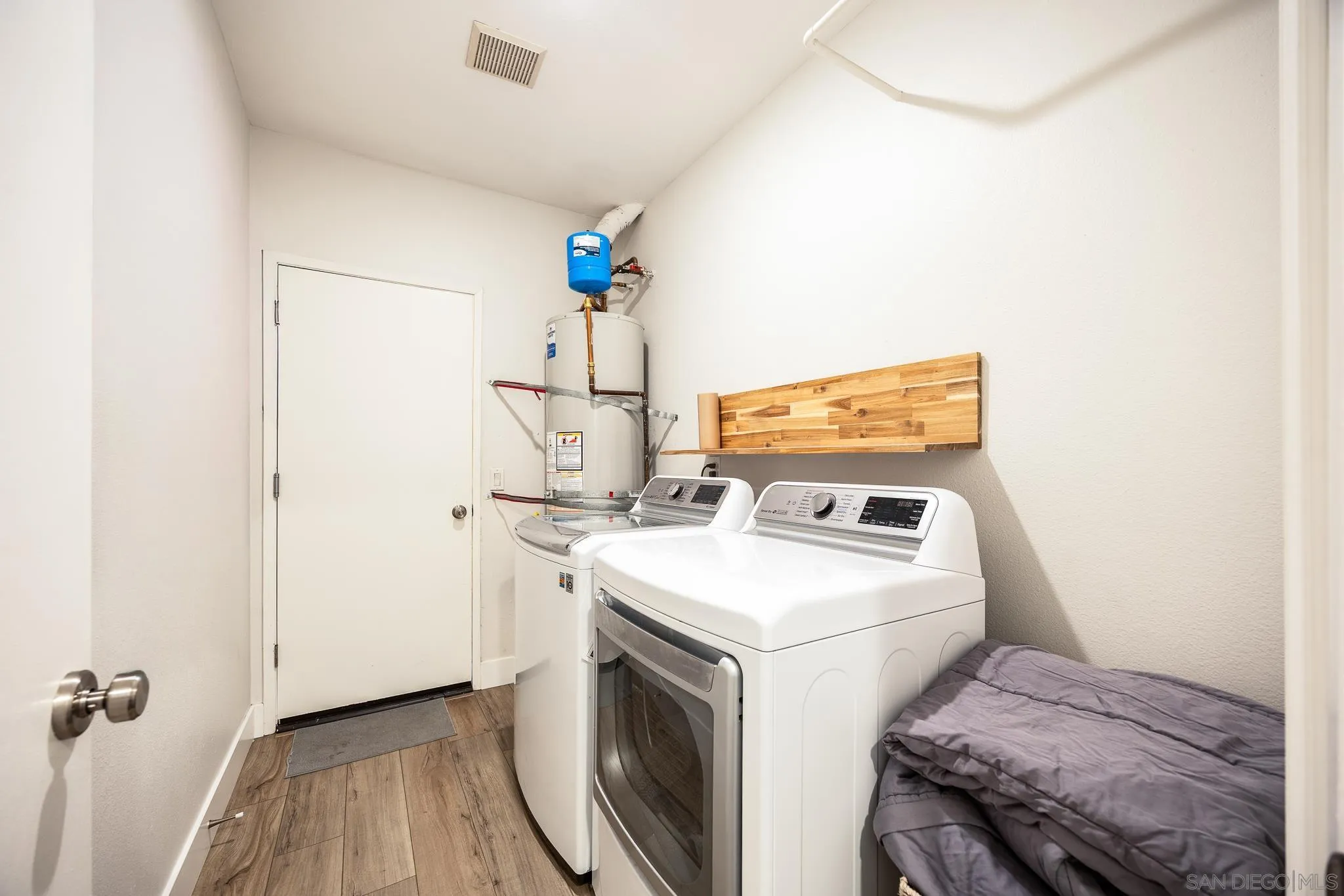 https://cdn.realtyfeed.com/cdn/127/250039177/51608b0e6f55e8f907e22e49908b994a.webp