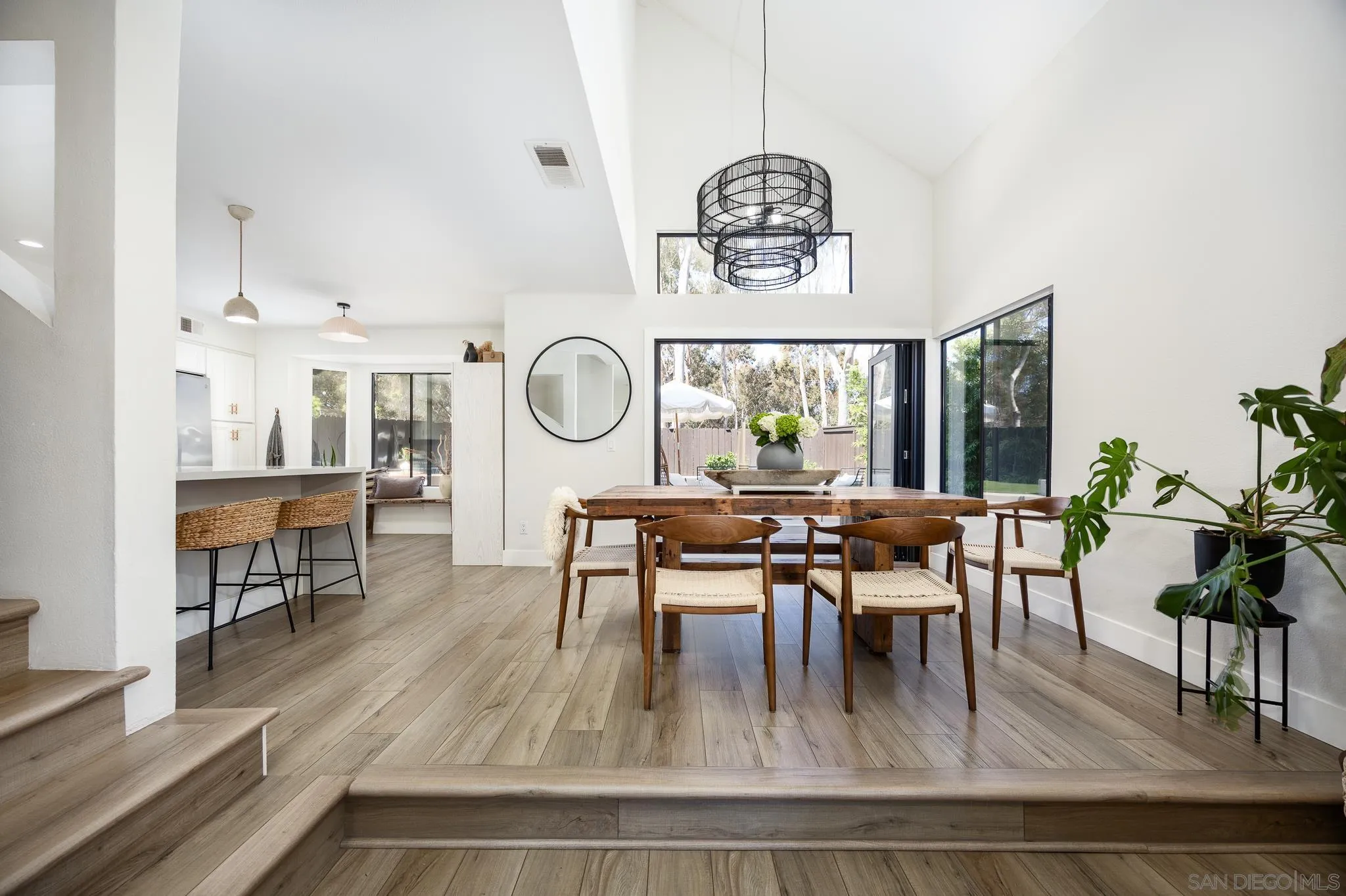 https://cdn.realtyfeed.com/cdn/127/250039177/ac84ab46a9f74a9c9a0a8085c433f785.webp