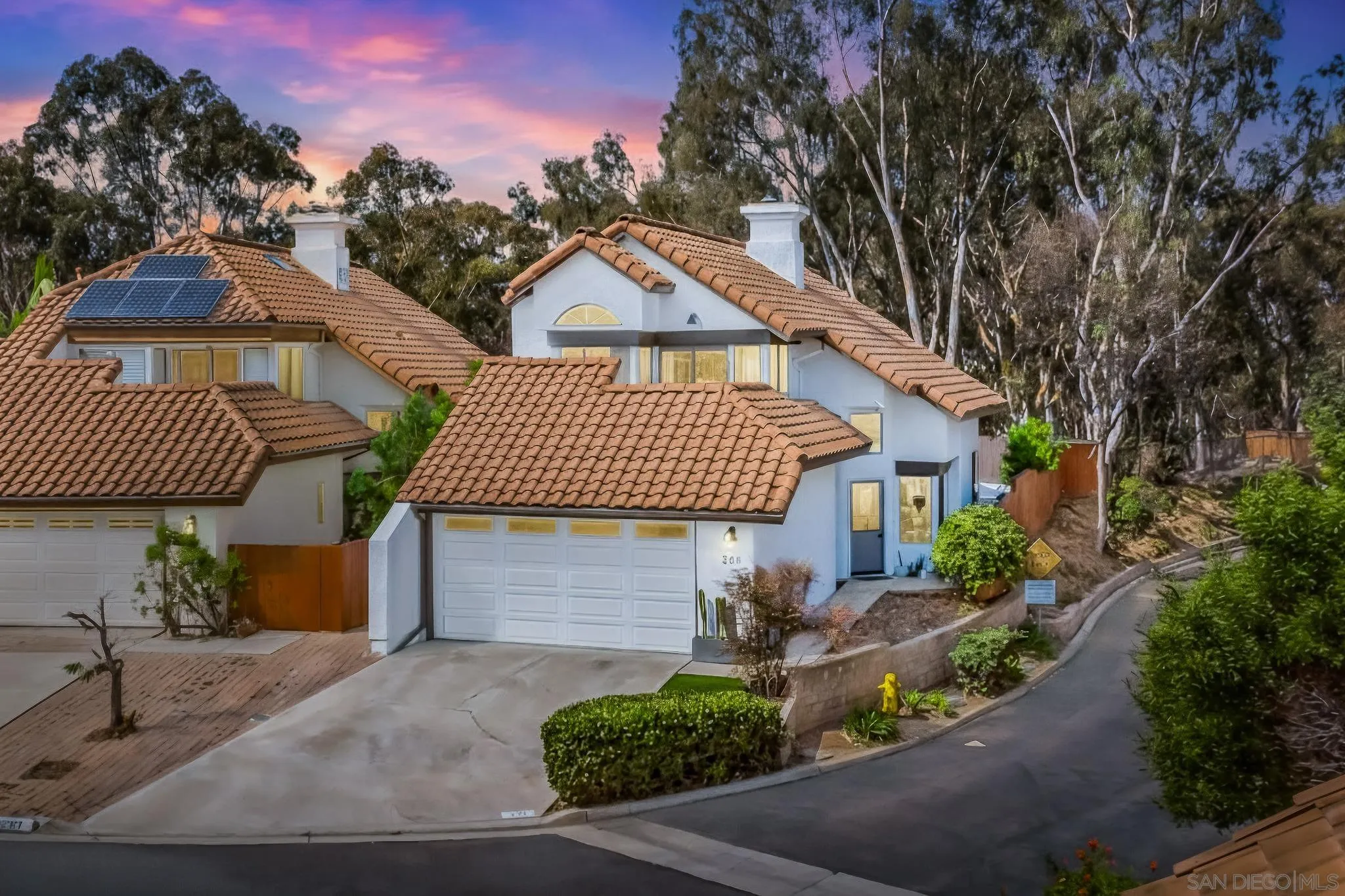 https://cdn.realtyfeed.com/cdn/127/250039177/afc1a1ff2bd65a52f259ff47d1891b51.webp