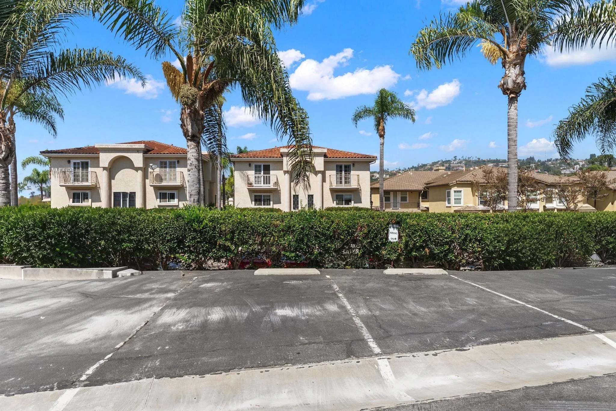 https://cdn.realtyfeed.com/cdn/127/250039179/eabbf1e8fa1d3b040f48892fab68e817.webp