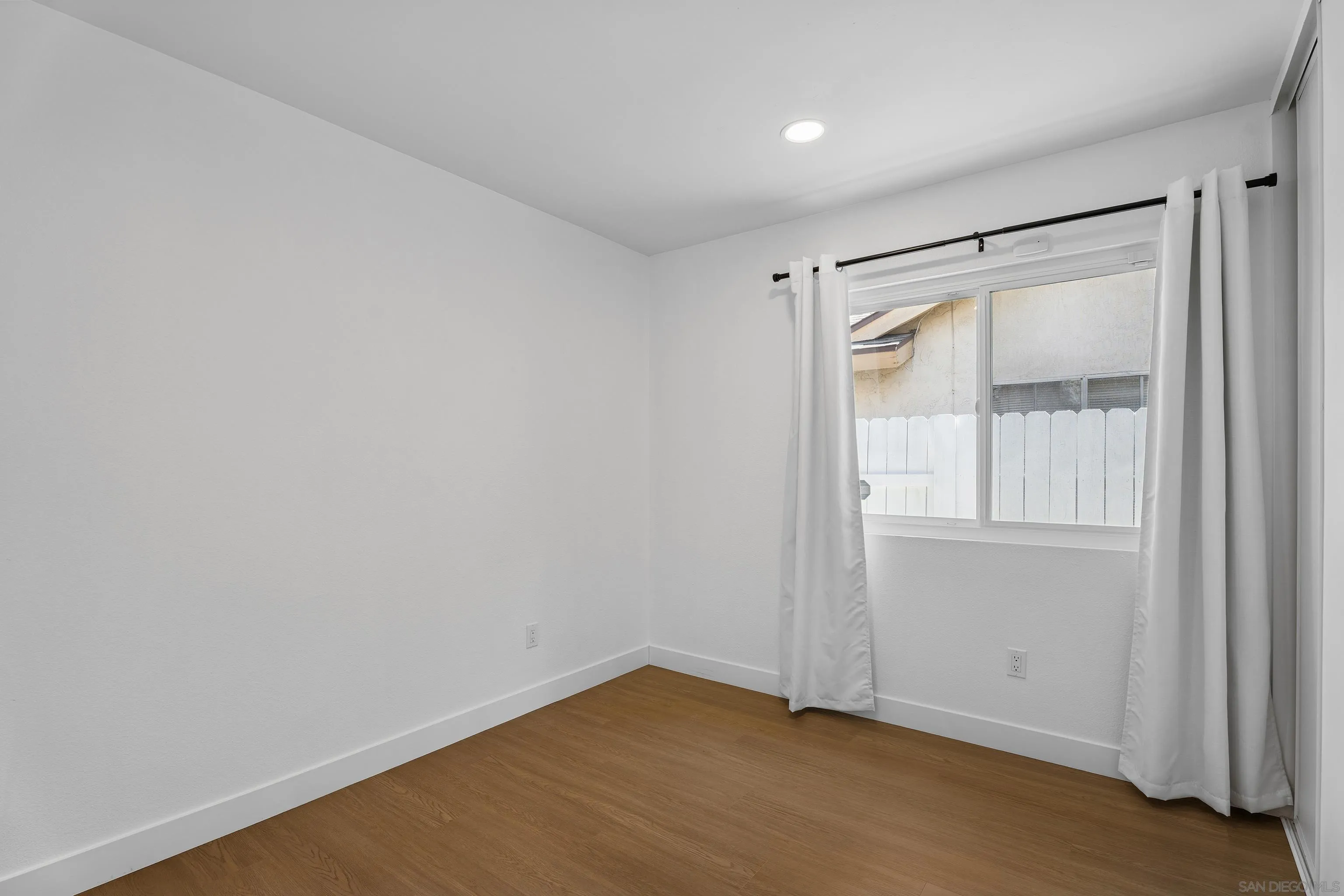 https://cdn.realtyfeed.com/cdn/127/250039181/d4ba5f3255cb28b5f683e5f80891636c.webp