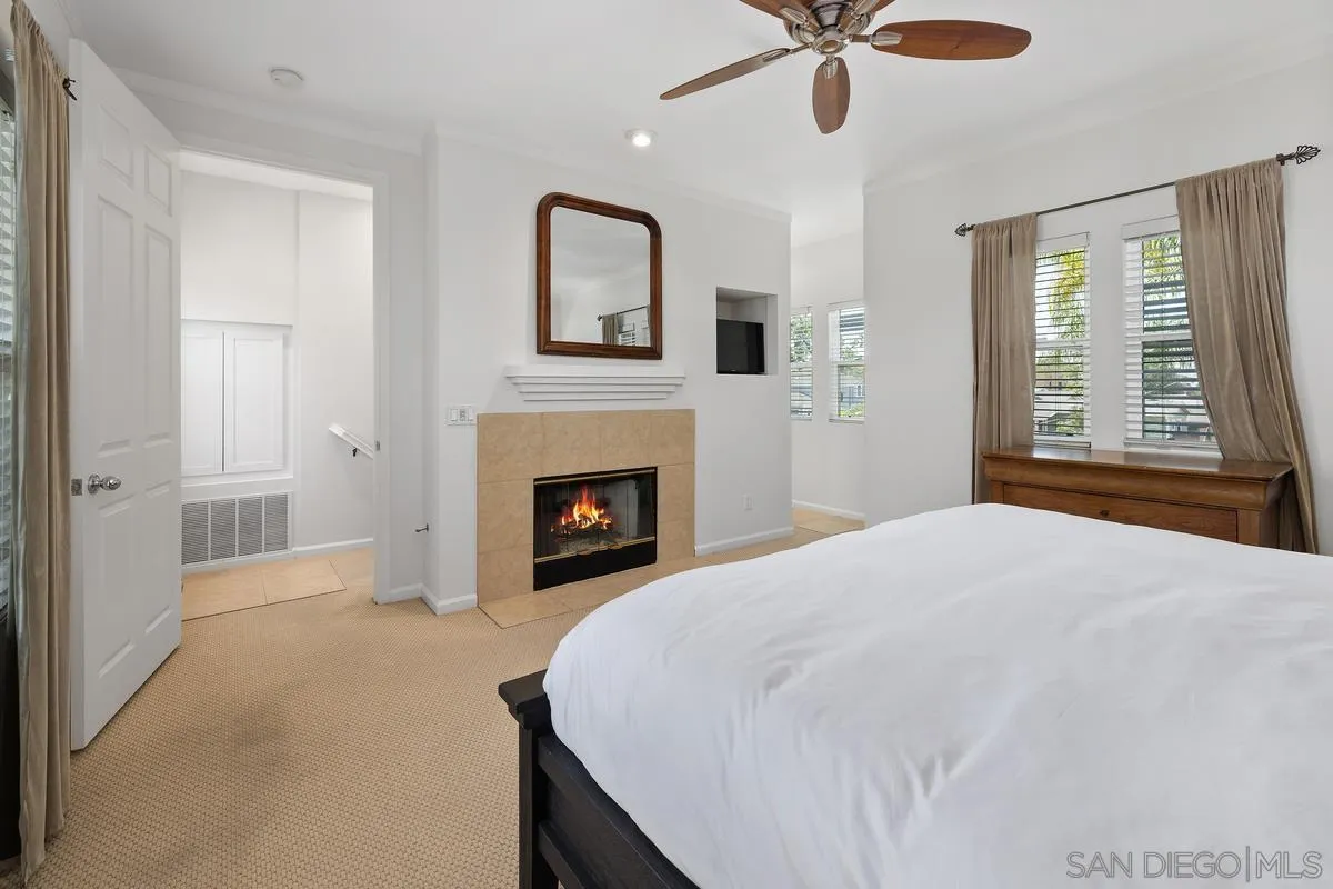 https://cdn.realtyfeed.com/cdn/127/250039184/79c41c5487f0db33ee5ce2c10384c2b7.webp