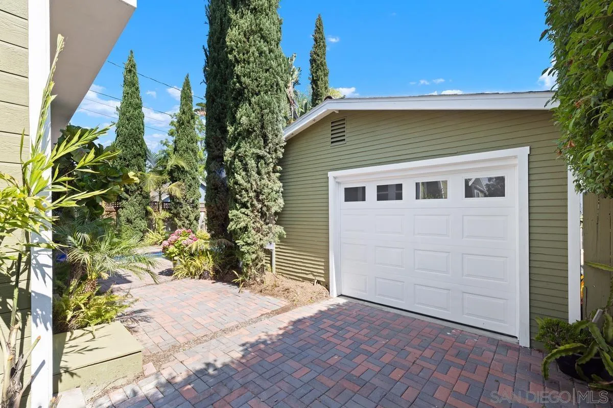 https://cdn.realtyfeed.com/cdn/127/250039184/ed7e1b723c951ae02050050a17874d40.webp
