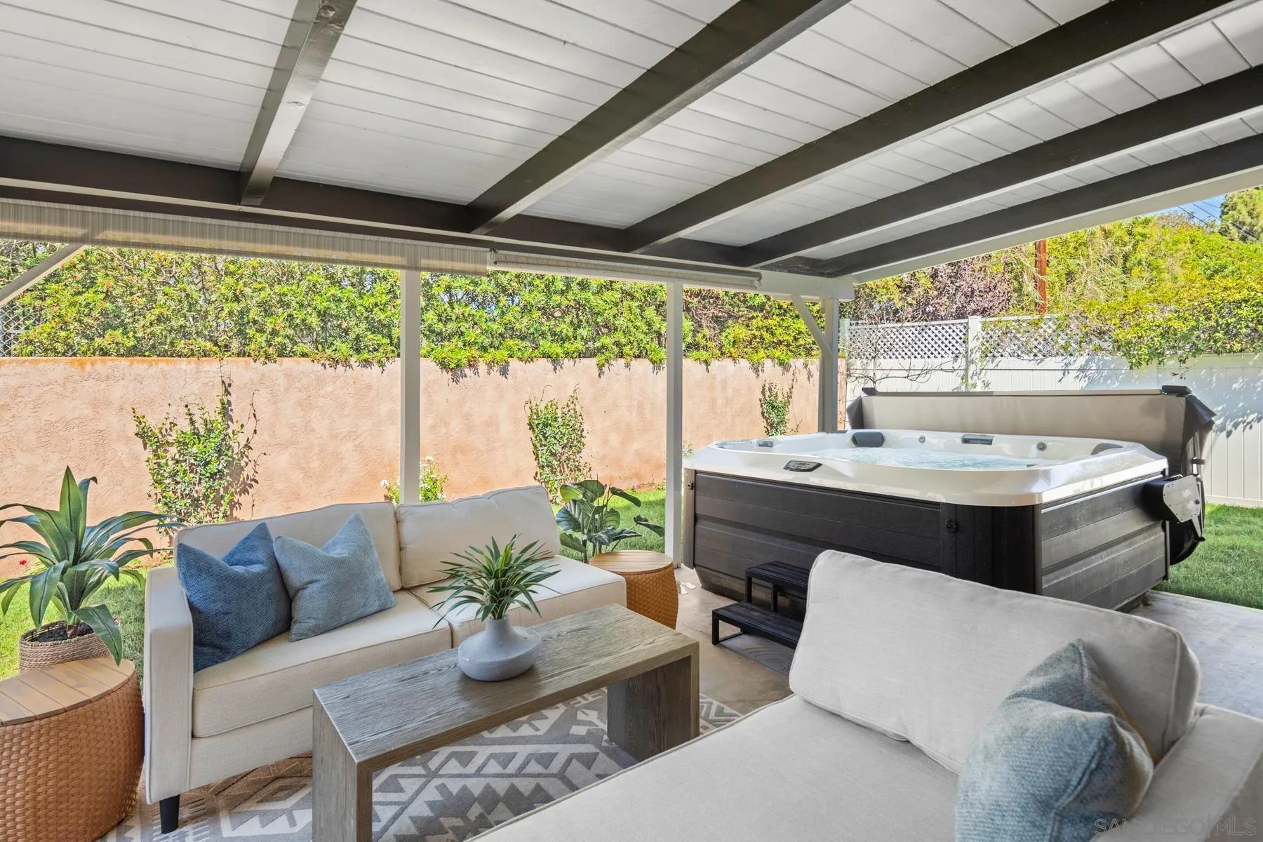 https://cdn.realtyfeed.com/cdn/127/250039185/78c396a577690bc02520b9075eff287e.webp