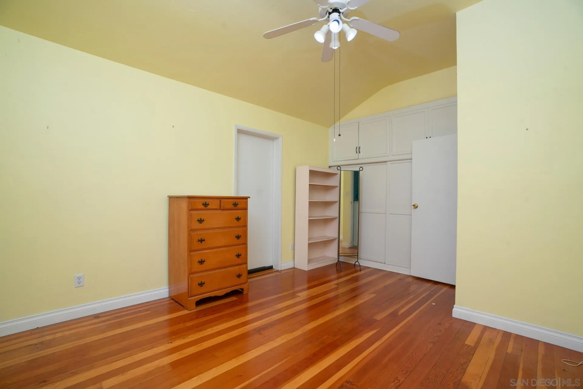 https://cdn.realtyfeed.com/cdn/127/250039186/d4cd1cf5c1bc7dbf8d9fad5fa147925d.webp