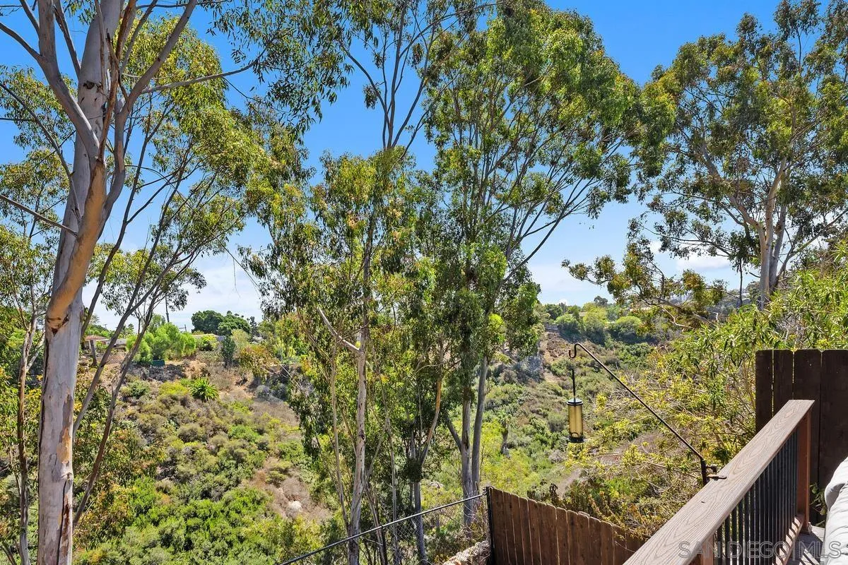 https://cdn.realtyfeed.com/cdn/127/250039192/43f2c9e6d444faa9ccb69154e5c97847.webp