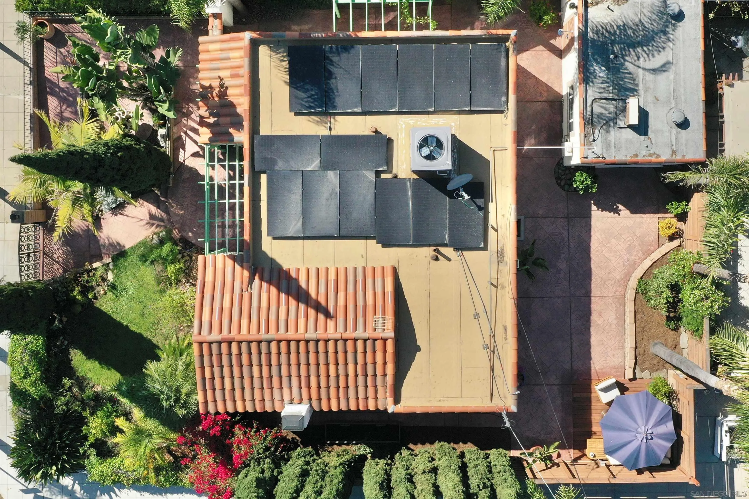 https://cdn.realtyfeed.com/cdn/127/250039195/b4ba25a7e1d8065b96d917ad81b44b5d.webp