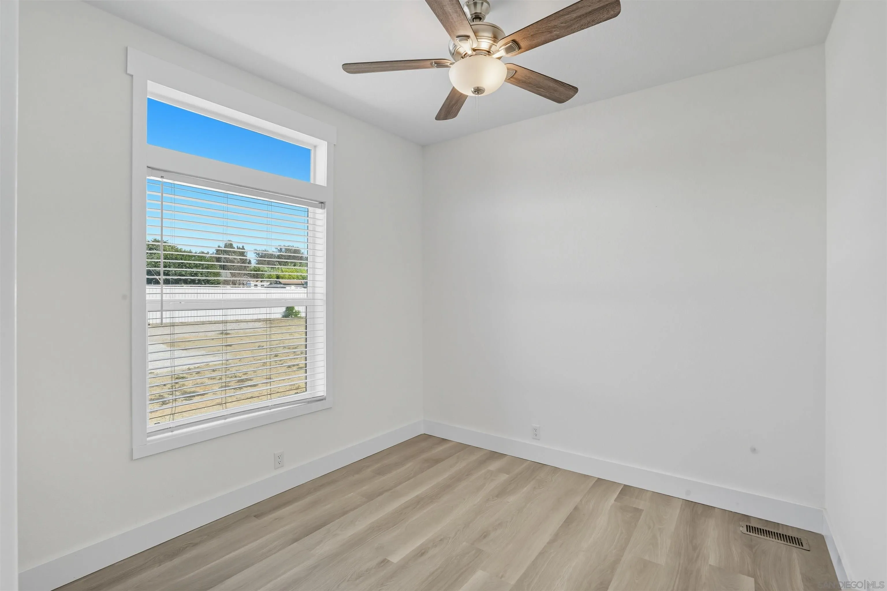 https://cdn.realtyfeed.com/cdn/127/250039200/39aa3a64dce6a885347fc53fbde4e999.webp