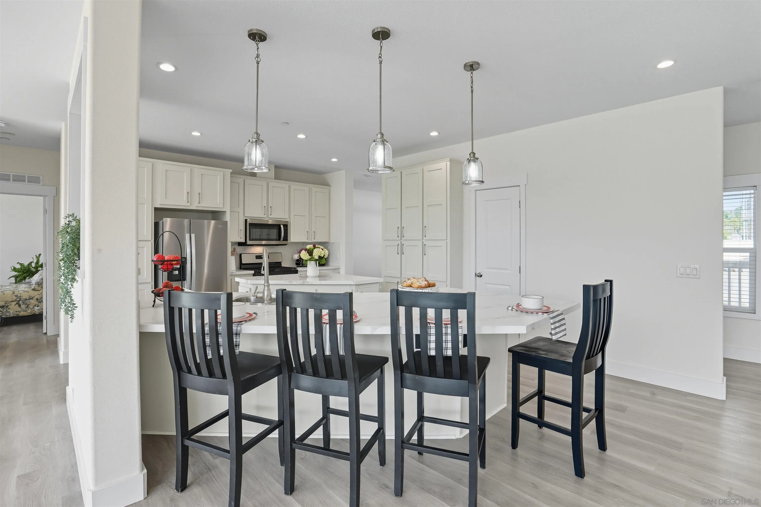 https://cdn.realtyfeed.com/cdn/127/250039200/5d35d7a6fbea27bd8ac86bac1e9ebd18.webp