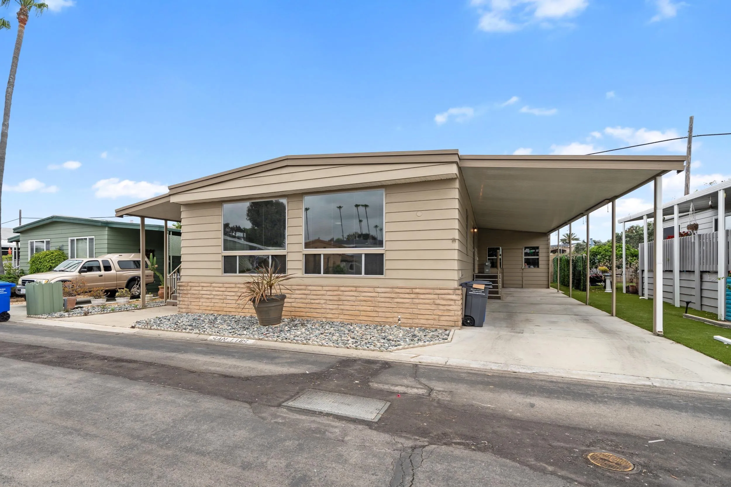 https://cdn.realtyfeed.com/cdn/127/250039203/38f98edeebbd32033b6b68d333ca9b3d.webp