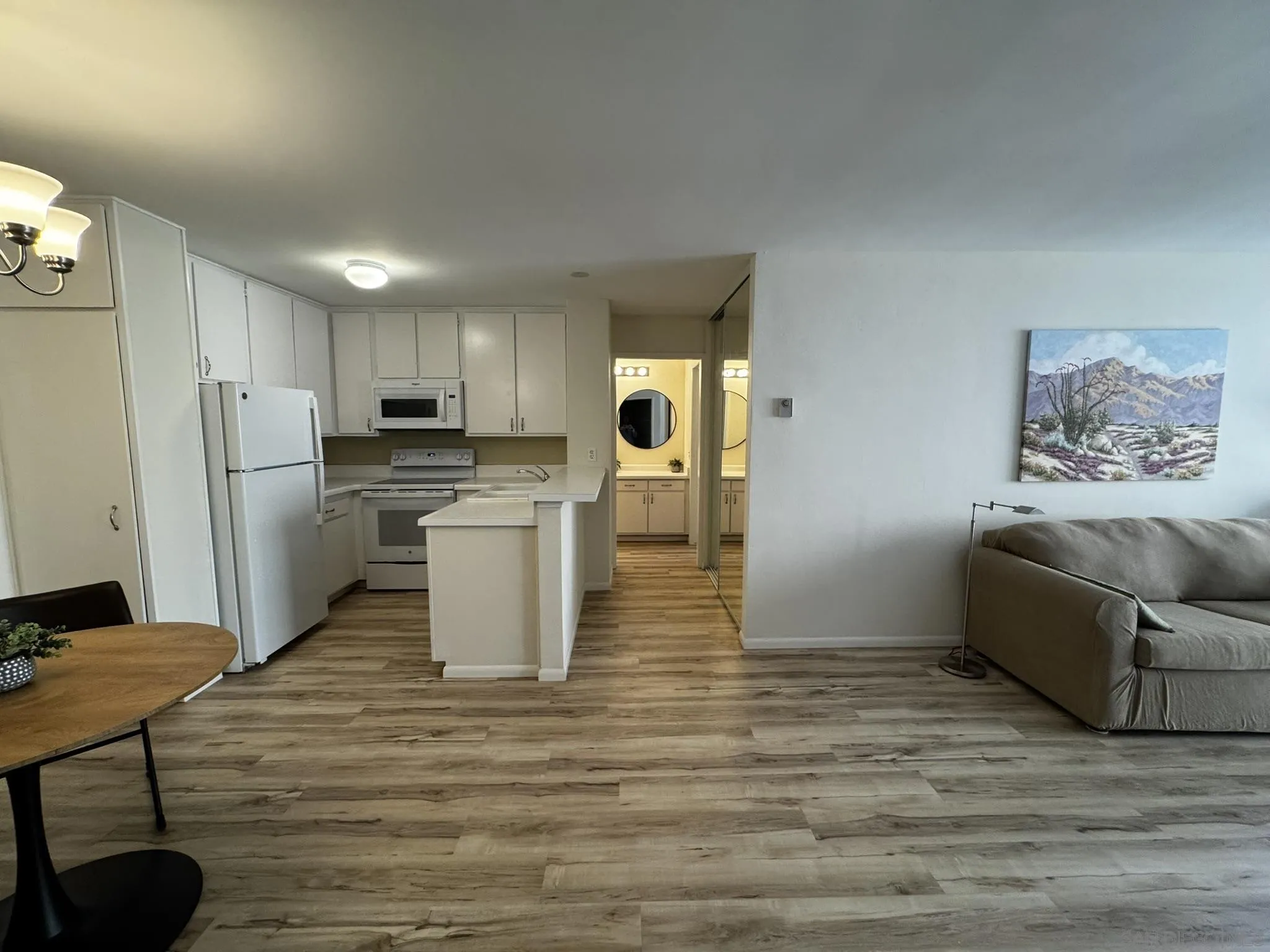 https://cdn.realtyfeed.com/cdn/127/250039206/5a247b1ae69233d8f0c3f2a94d23e4a7.webp
