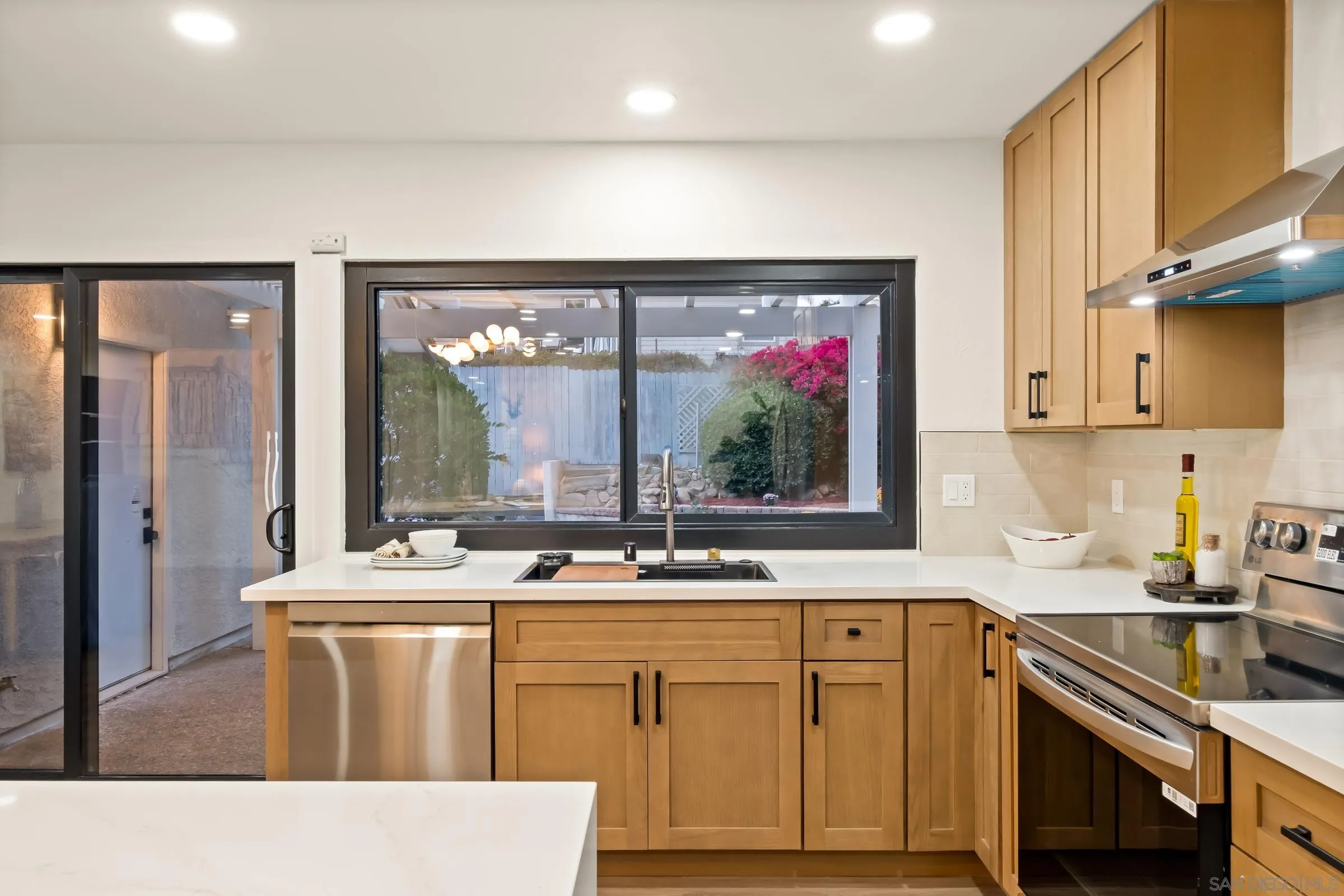 https://cdn.realtyfeed.com/cdn/127/250039210/53ddfa15faa5c697acf33a083a030cb8.webp