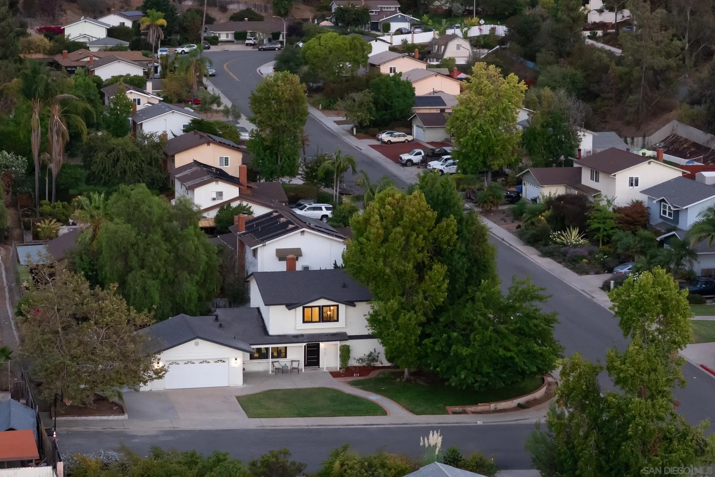 https://cdn.realtyfeed.com/cdn/127/250039210/c7cbe8c6e382030c3497f5aff822a914.webp