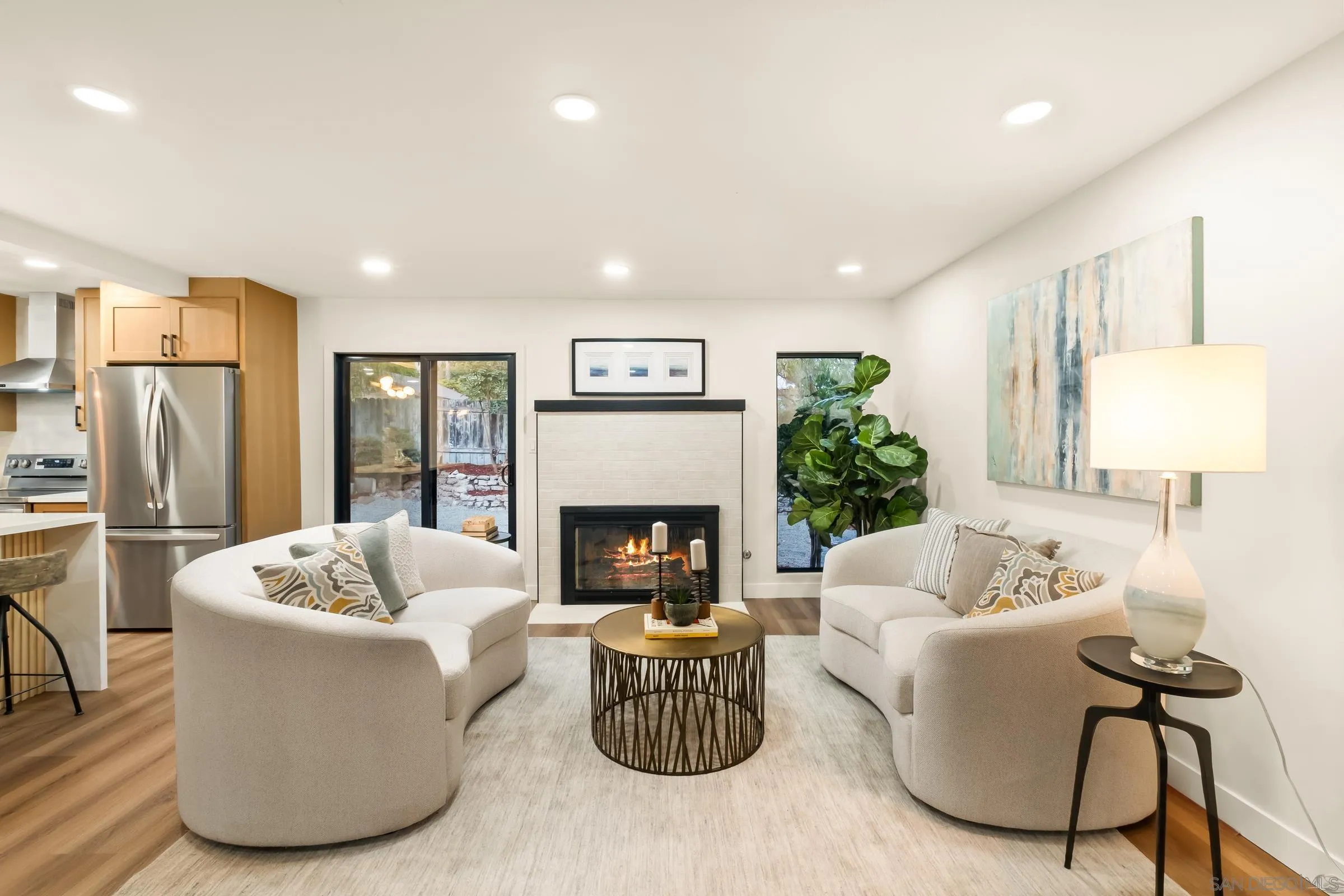 https://cdn.realtyfeed.com/cdn/127/250039210/f304d86f535c922bfa1c4a888f2d3a8d.webp