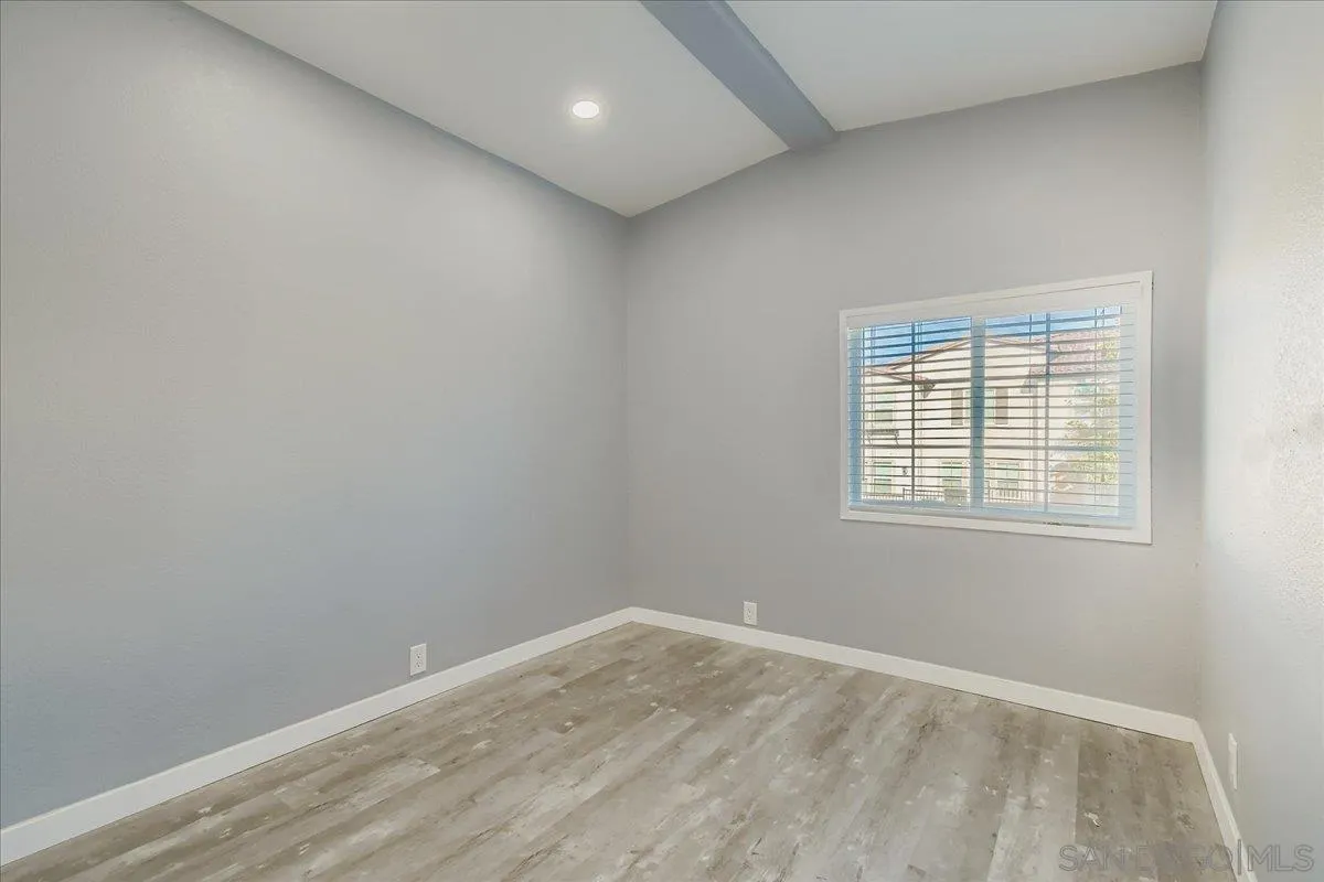 https://cdn.realtyfeed.com/cdn/127/250039212/c97f9e44d02aa8ca77b78dff21089558.webp