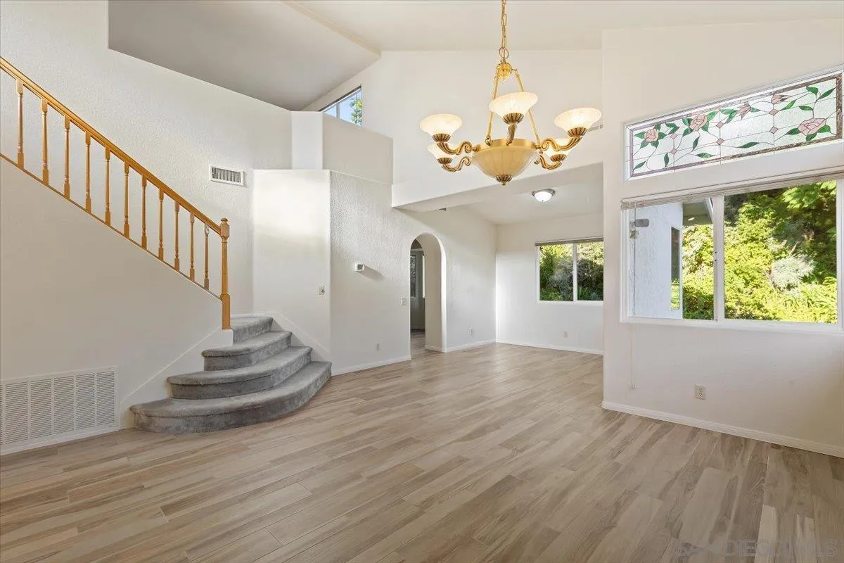 https://cdn.realtyfeed.com/cdn/127/250039214/4ab3432a5eff8a9471bee6d05e846d98.webp