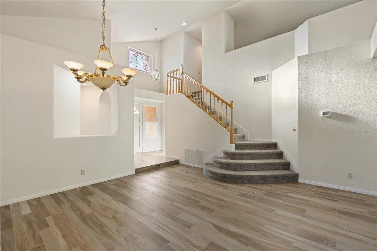 https://cdn.realtyfeed.com/cdn/127/250039214/8a4be5bb256416f0d767d4285d941a19.webp