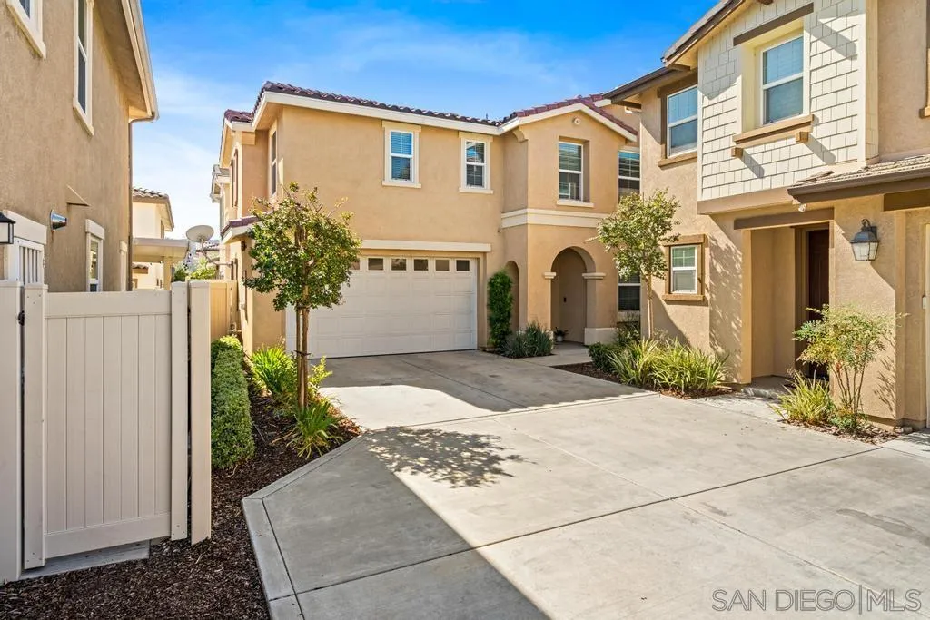 https://cdn.realtyfeed.com/cdn/127/250039219/4ab551cea5ca067285a3d7fdd09e4aa1.webp