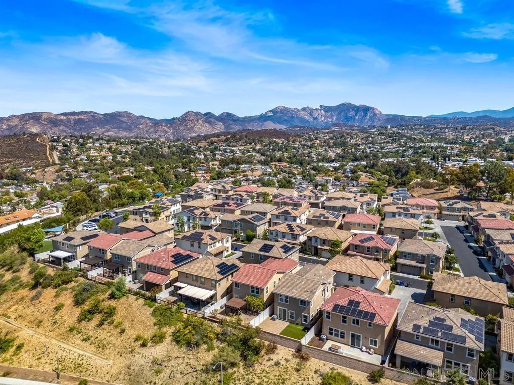 https://cdn.realtyfeed.com/cdn/127/250039219/a9e1190bbdf696b8603403303a7e8f49.webp