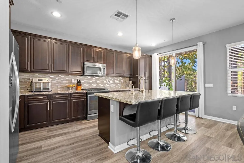 https://cdn.realtyfeed.com/cdn/127/250039219/c27e60929b5be619df3ce86c5e041dd7.webp