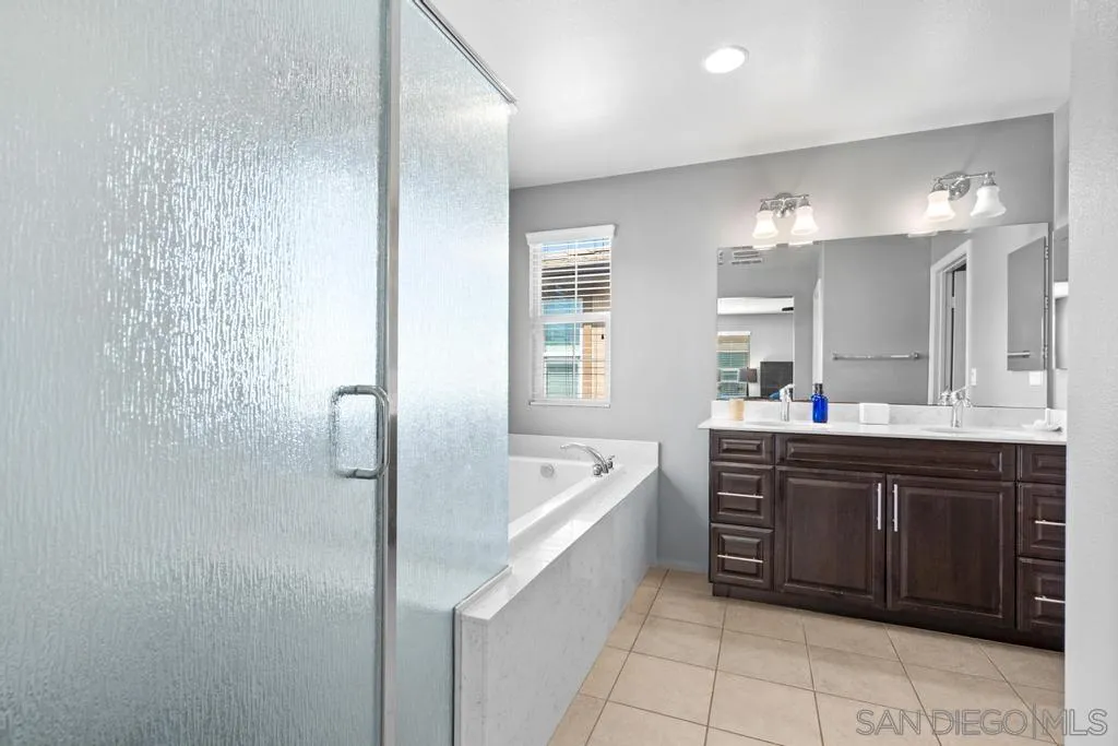 https://cdn.realtyfeed.com/cdn/127/250039219/e574bf8c0203688ef1915922f67ab36b.webp