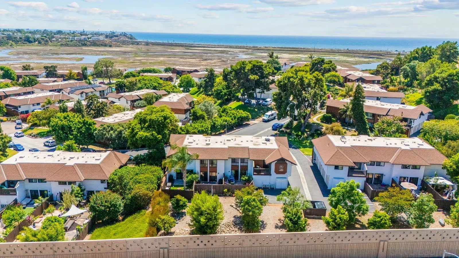 https://cdn.realtyfeed.com/cdn/127/250039232/6016e94b55b26017d21dbb13f180e71d.webp