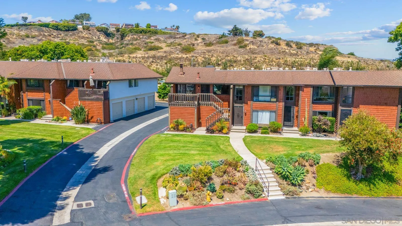 https://cdn.realtyfeed.com/cdn/127/250039232/a2a52be28a32b2b195cd4e87c31da861.webp