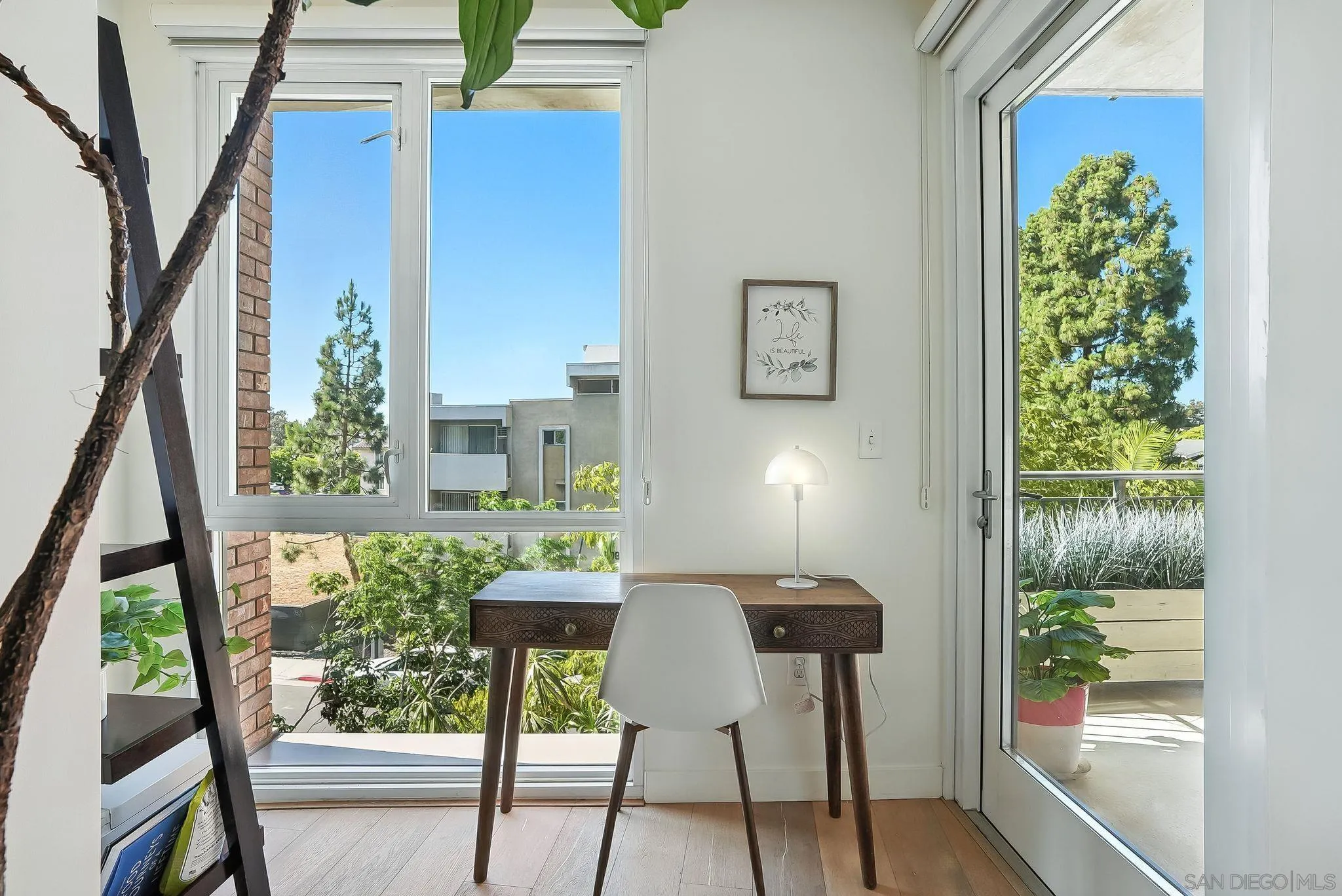 https://cdn.realtyfeed.com/cdn/127/250039236/07e011214ffebf49d10b1897afb62cee.webp