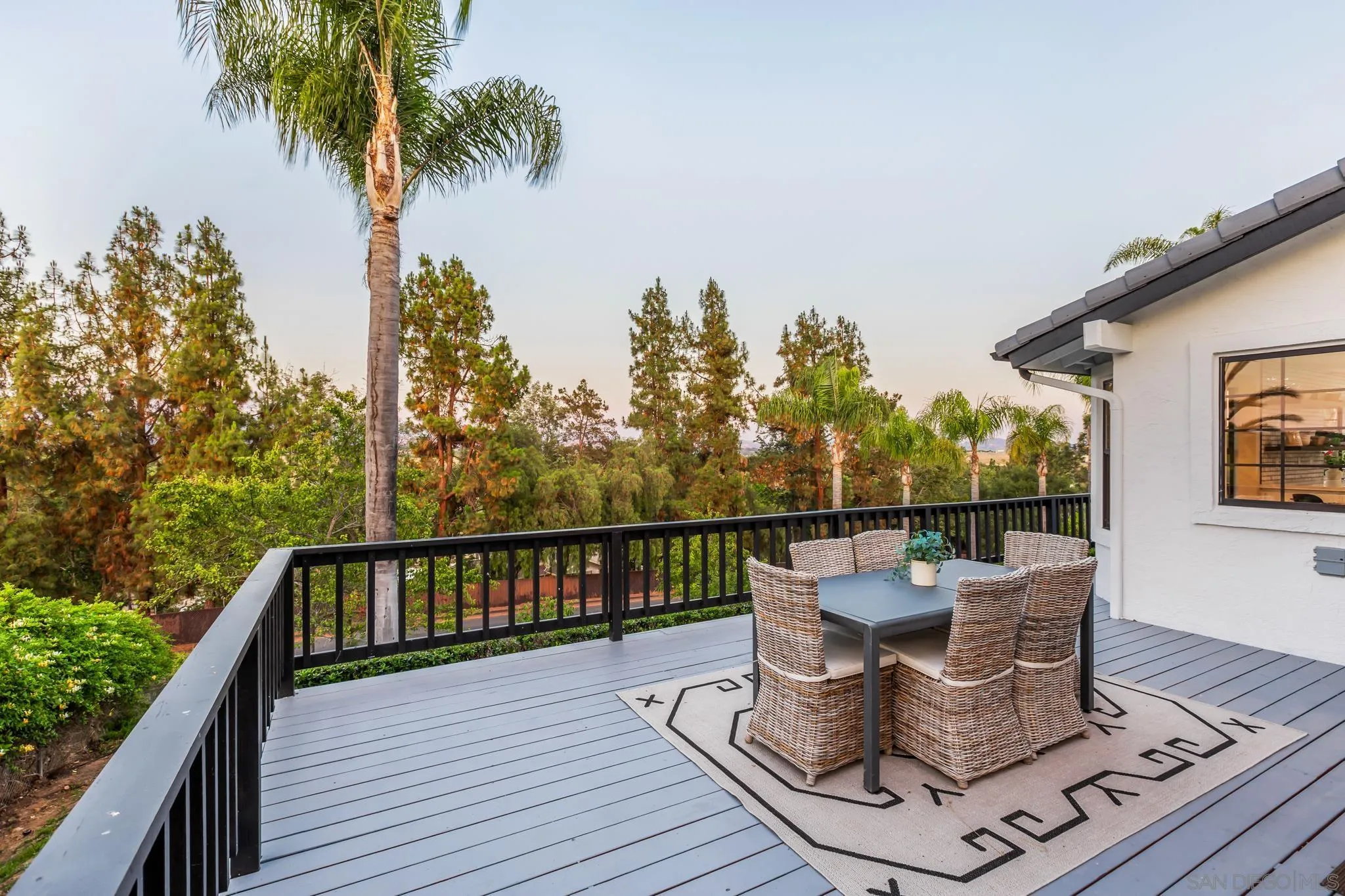 https://cdn.realtyfeed.com/cdn/127/250039238/0ebdab6e6c9ca4d192eb44a7b193aa72.webp