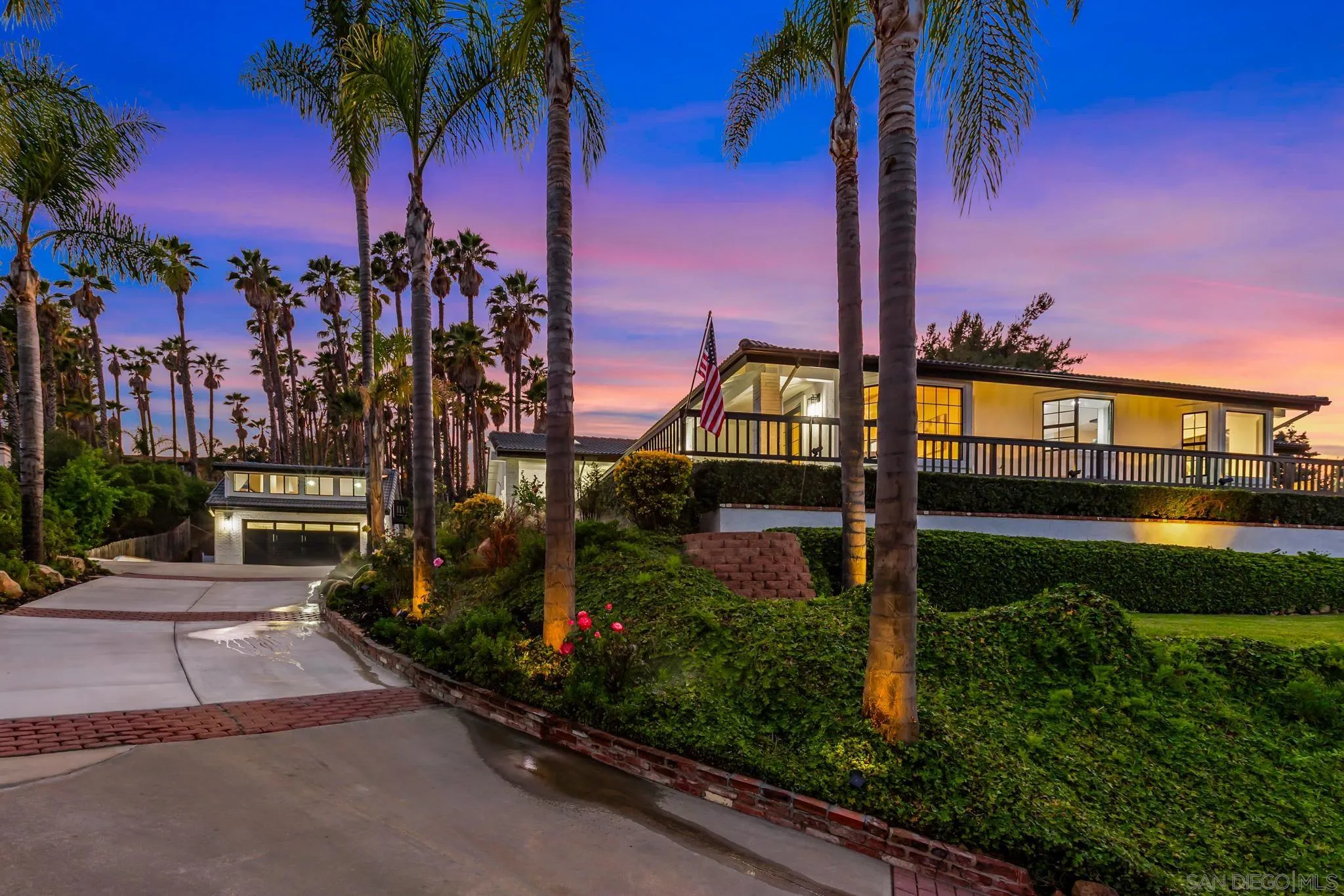 https://cdn.realtyfeed.com/cdn/127/250039238/cc6bdada57c49d569e7fab76cffd5028.webp