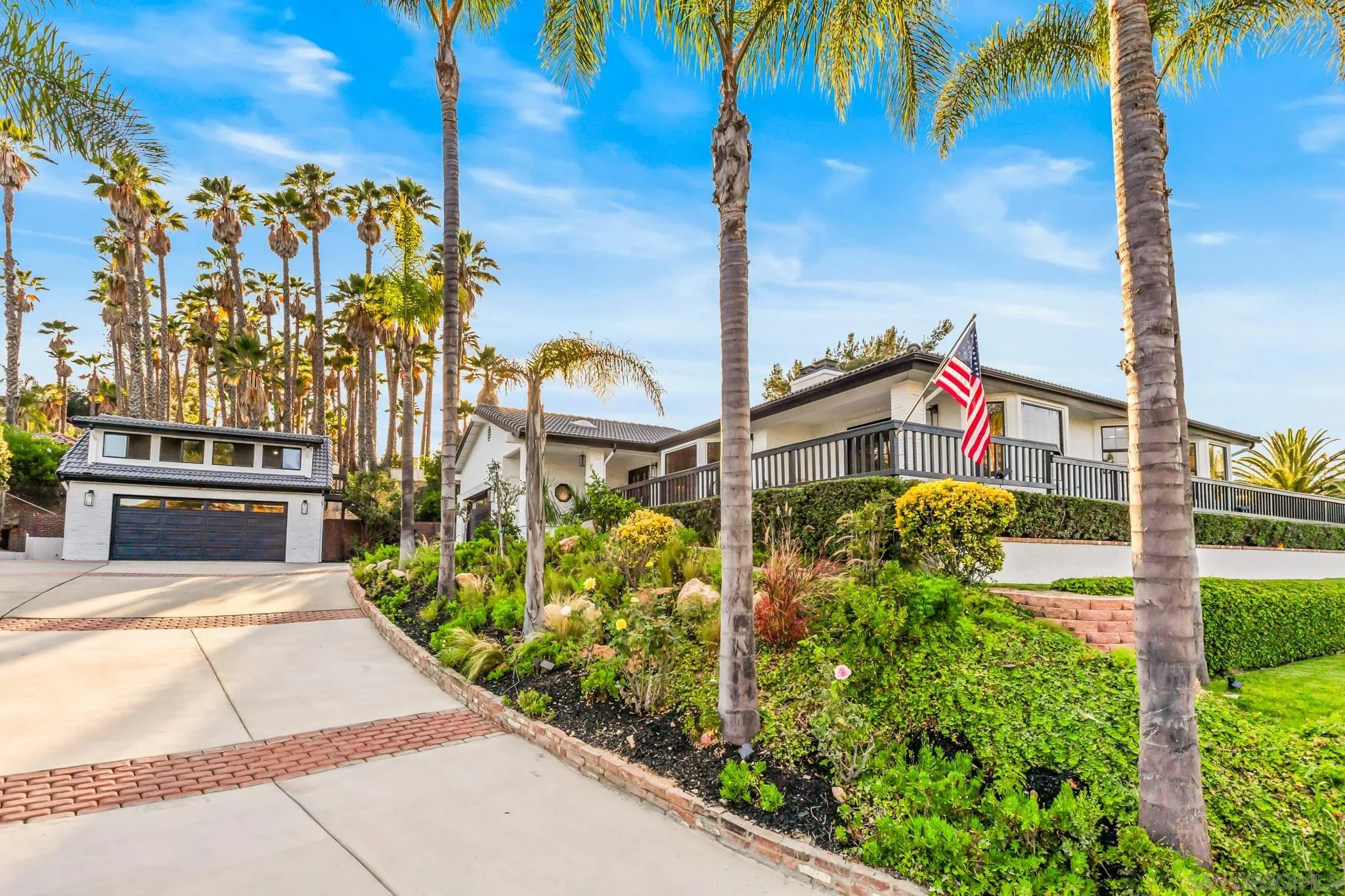 https://cdn.realtyfeed.com/cdn/127/250039238/daa6169d41ad9f3b97dbfcefeb8c6f4b.webp
