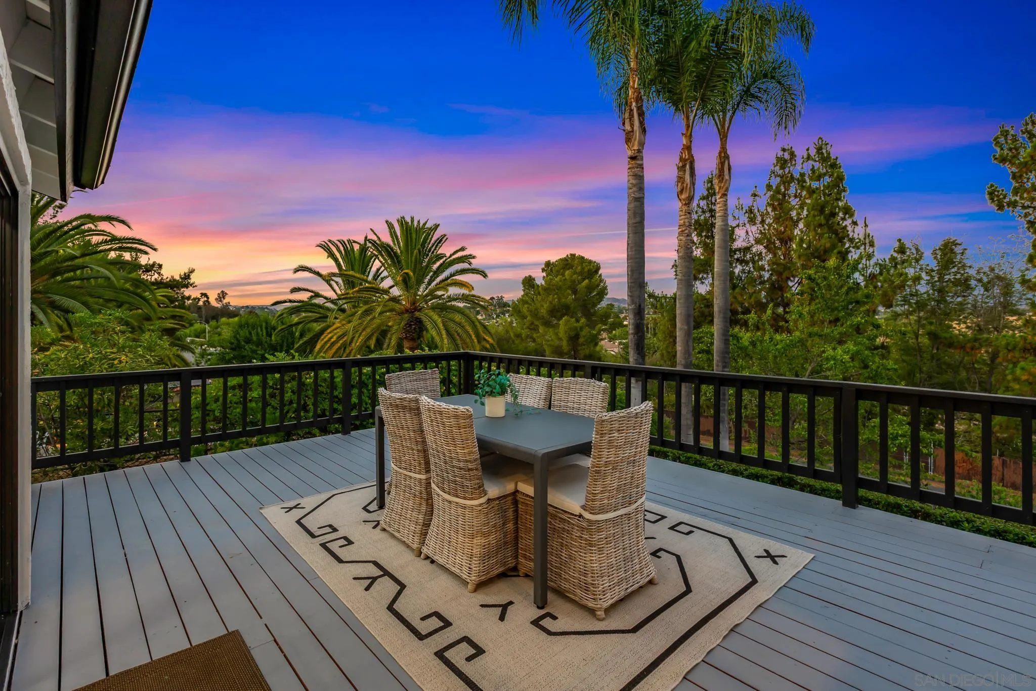 https://cdn.realtyfeed.com/cdn/127/250039238/ddc52427d98a29cfa7f20c4222dc5c08.webp