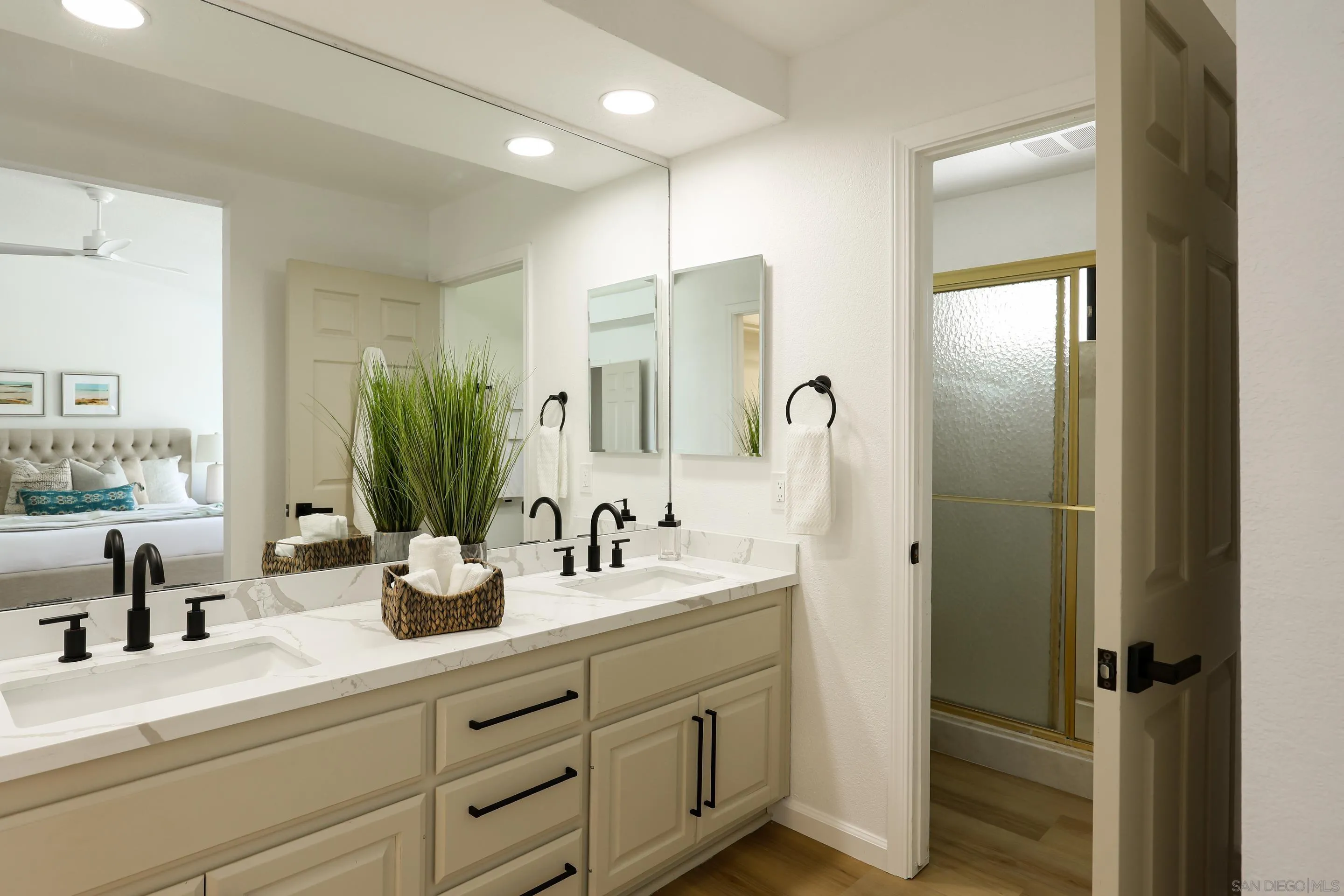 https://cdn.realtyfeed.com/cdn/127/250039239/c12293c5772e343243e43b0c30b3e730.webp