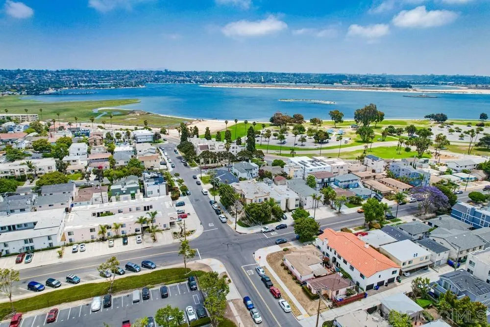 https://cdn.realtyfeed.com/cdn/127/250039242/b9bb9023c08c52fc3b494e0717d0b4aa.webp