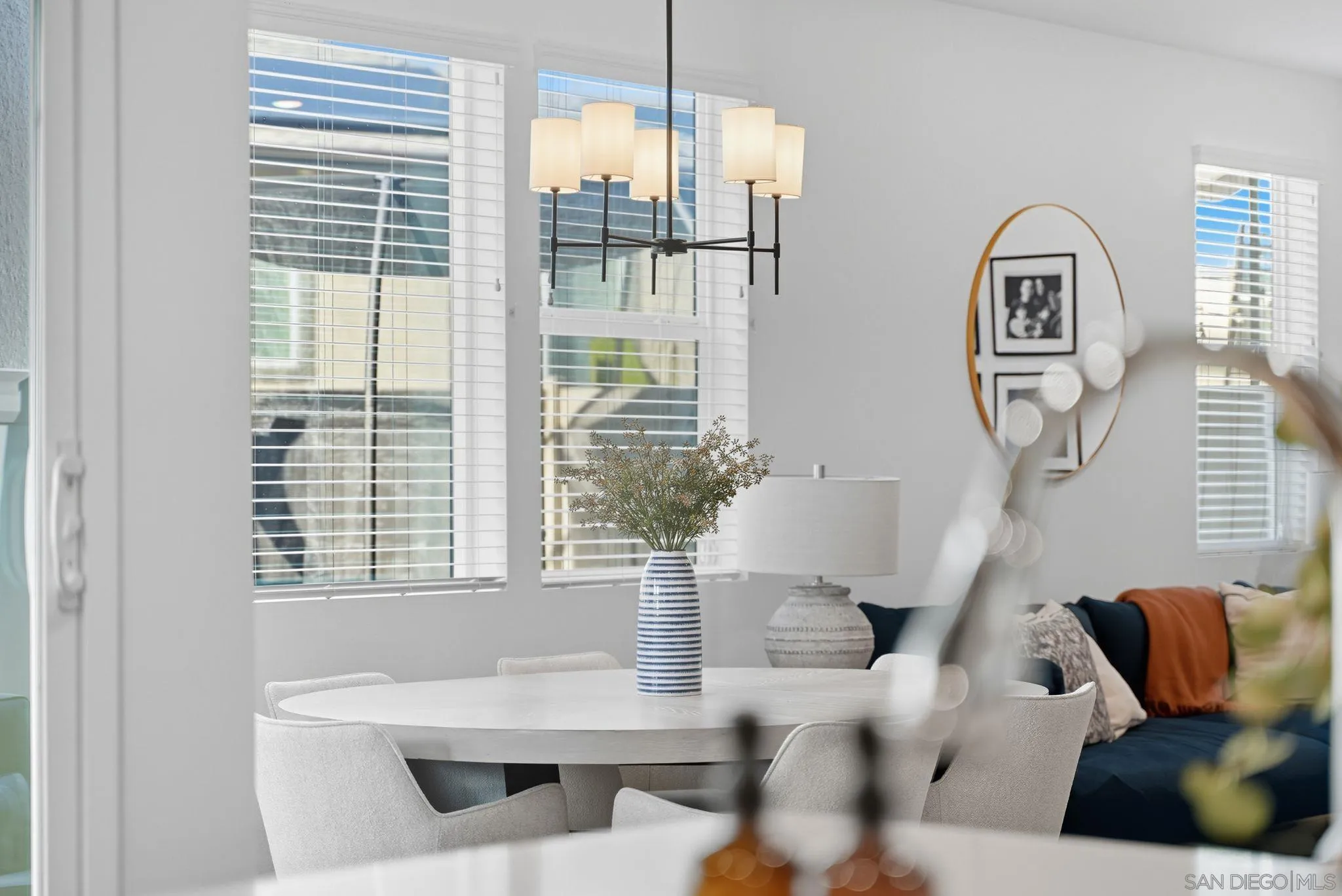 https://cdn.realtyfeed.com/cdn/127/250039243/172d5b08733262ed9cc94c6f7c557f7c.webp