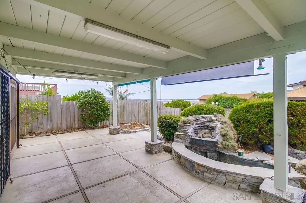 https://cdn.realtyfeed.com/cdn/127/250039244/2f1835096f2b1d7d737525e4a46a5fad.webp
