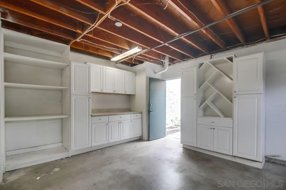 https://cdn.realtyfeed.com/cdn/127/250039244/4edea7450d4f16c2769b6f4f521fff60.webp