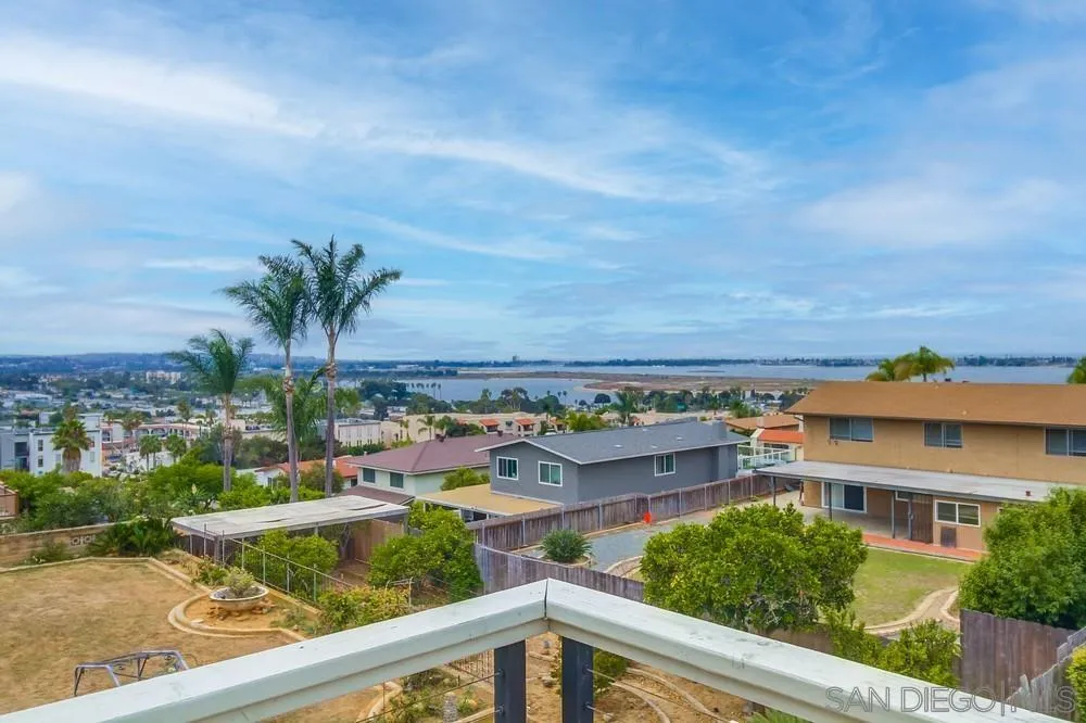 https://cdn.realtyfeed.com/cdn/127/250039244/50356f6f9921e04a49c0a3f29b4fca06.webp