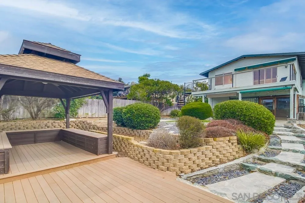 https://cdn.realtyfeed.com/cdn/127/250039244/a5b06d797b5045fdf734e69bf1250107.webp