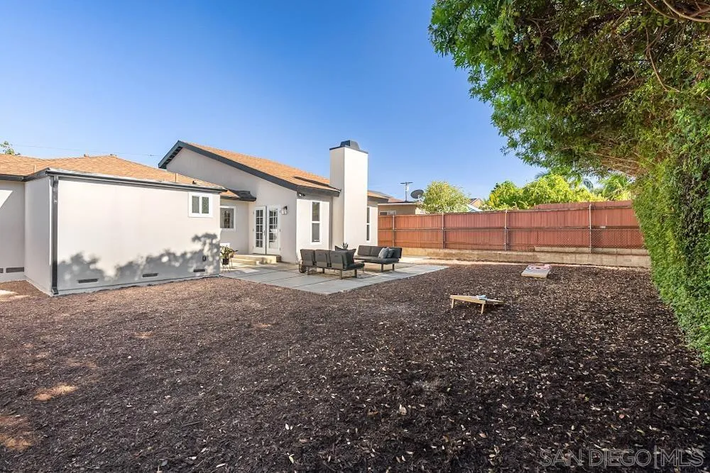 https://cdn.realtyfeed.com/cdn/127/250039246/390f694707c7a8f91345b08e7e7072f4.webp