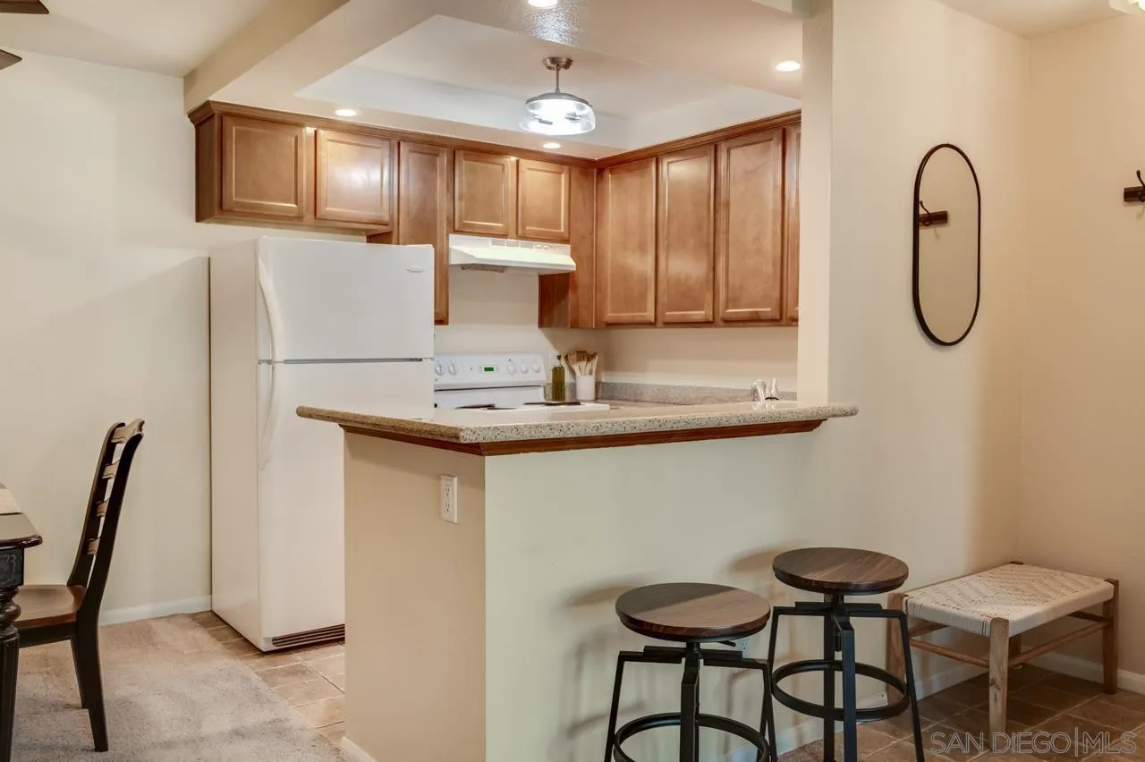 https://cdn.realtyfeed.com/cdn/127/250039248/1bce5d38d73661490ab8ef1278790ce0.webp