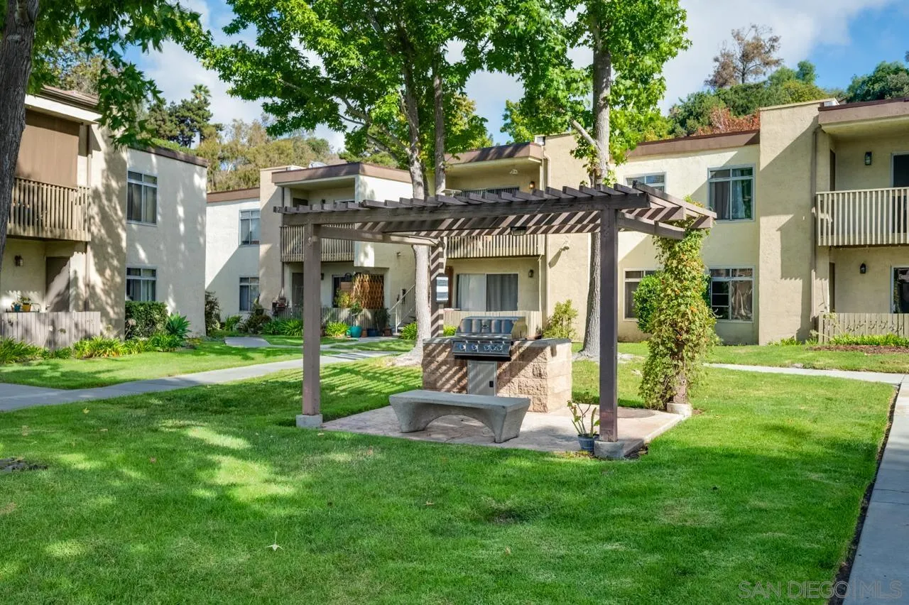 https://cdn.realtyfeed.com/cdn/127/250039248/f23c6740714e19c02a2af3facefd3f59.webp